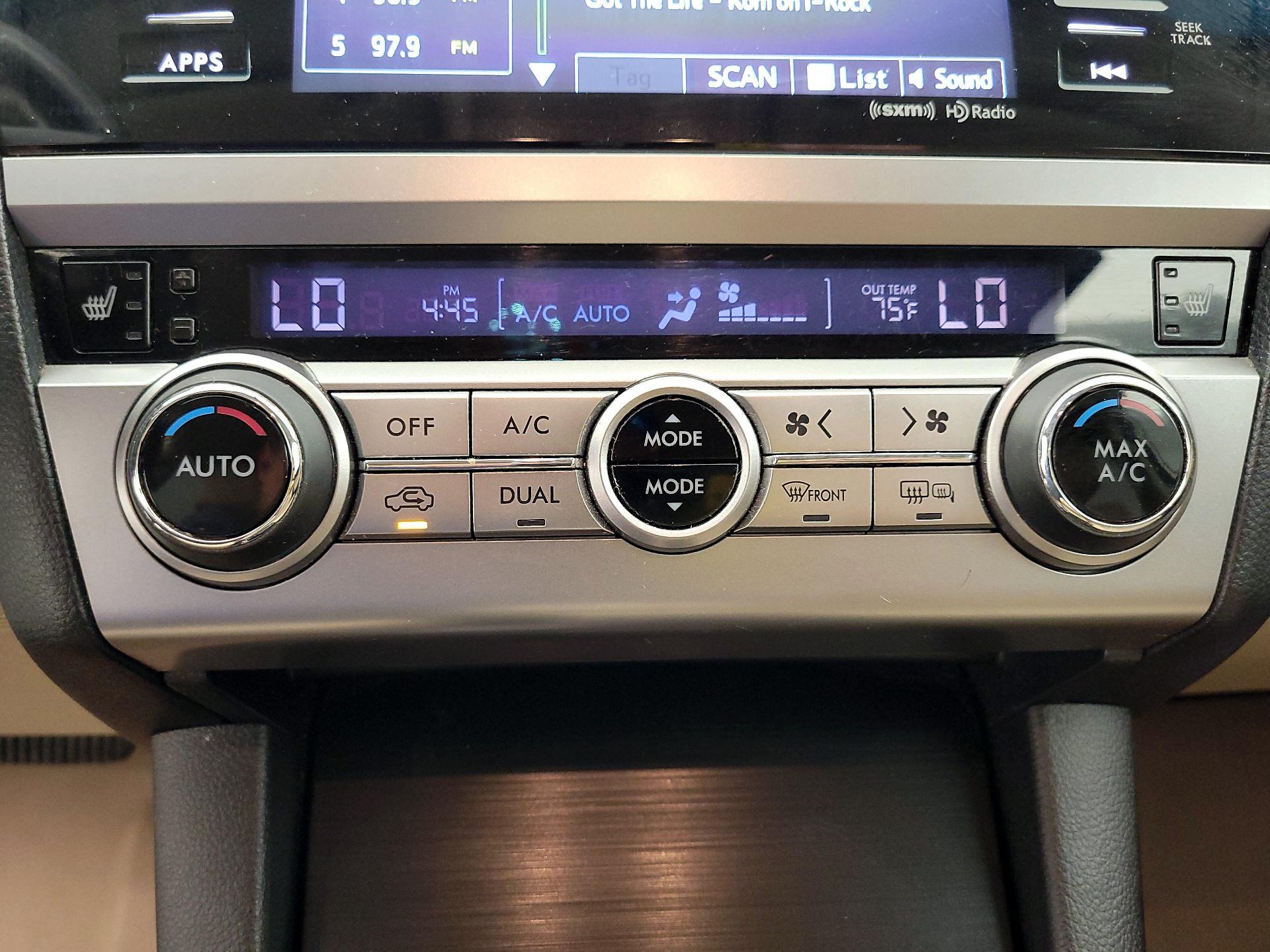 Thumbnail: 2015 Subaru Legacy - 17