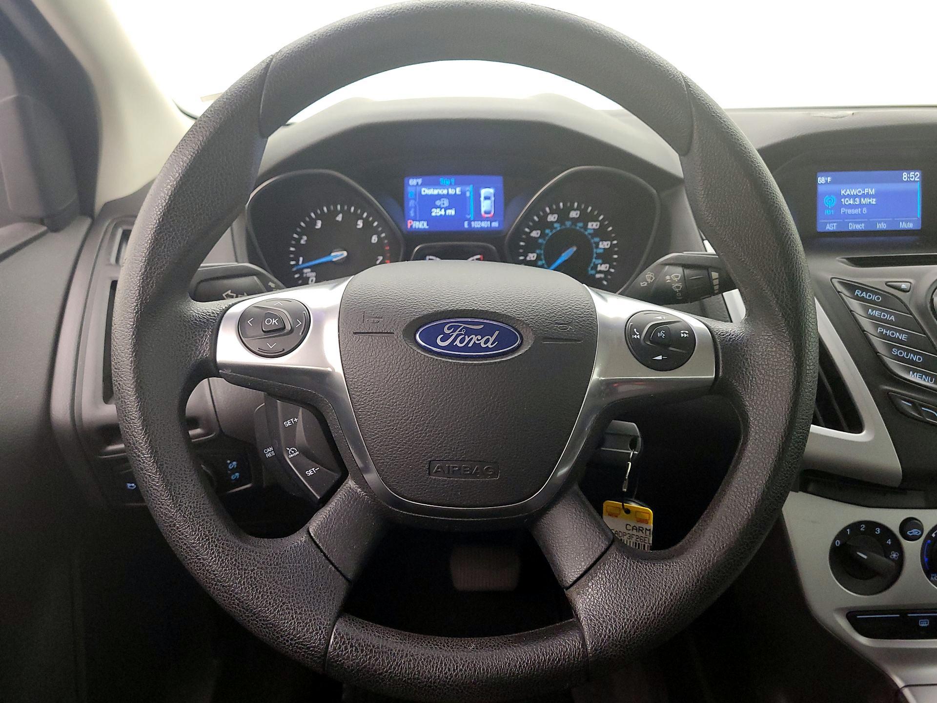 Thumbnail: 2014 Ford Focus - 10