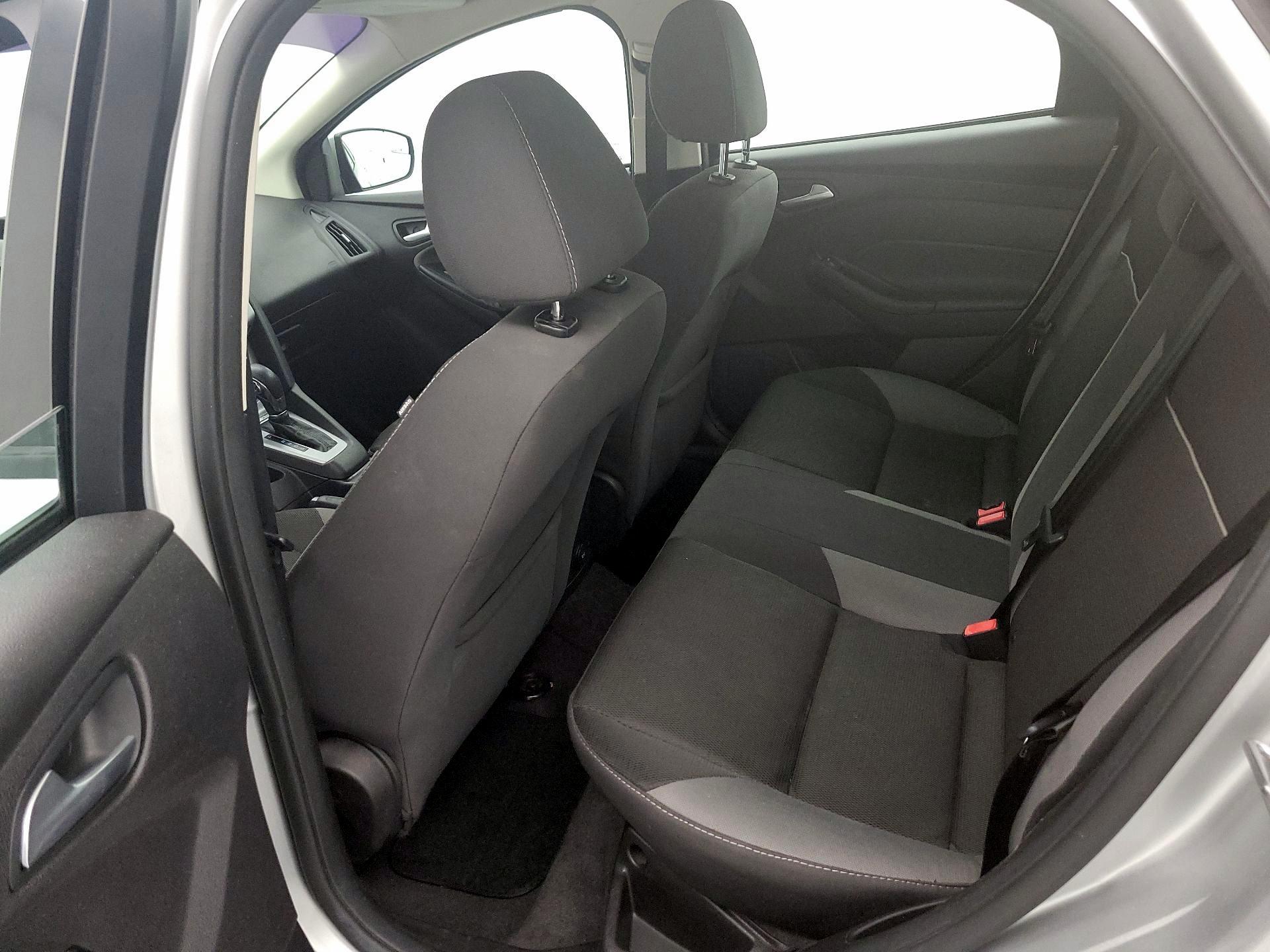 Thumbnail: 2014 Ford Focus - 19