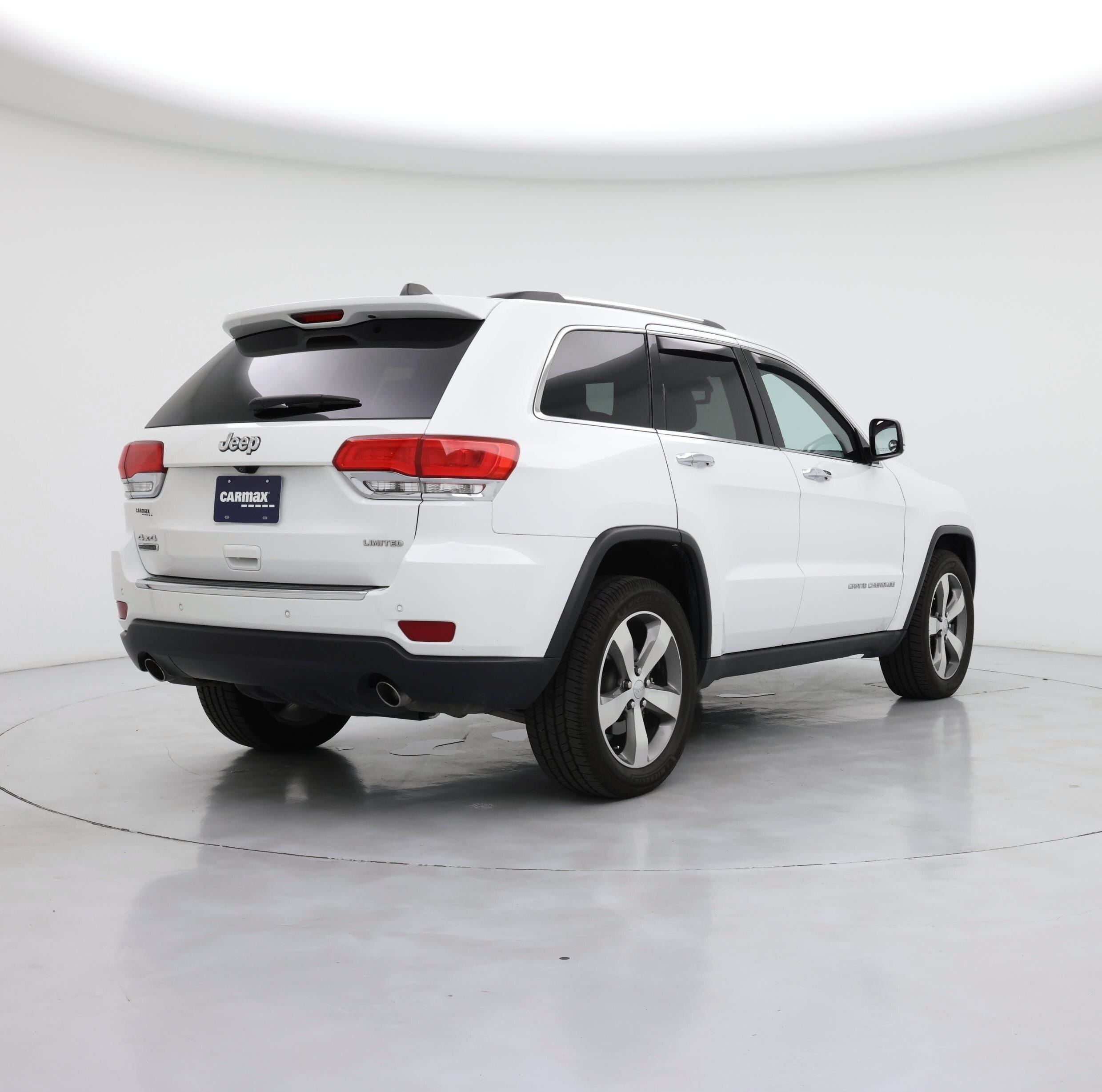 Thumbnail: 2015 Jeep Grand Cherokee - 8