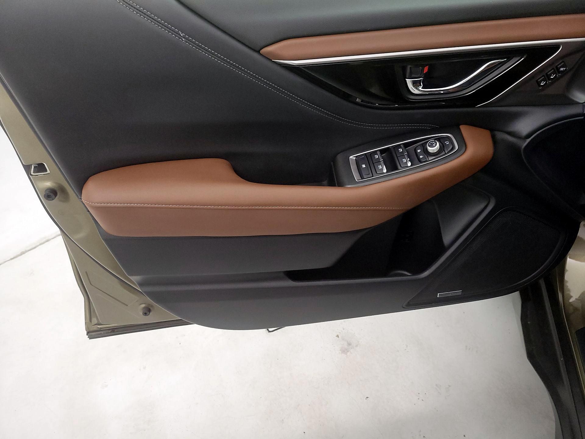 Thumbnail: 2022 Subaru Outback - 12