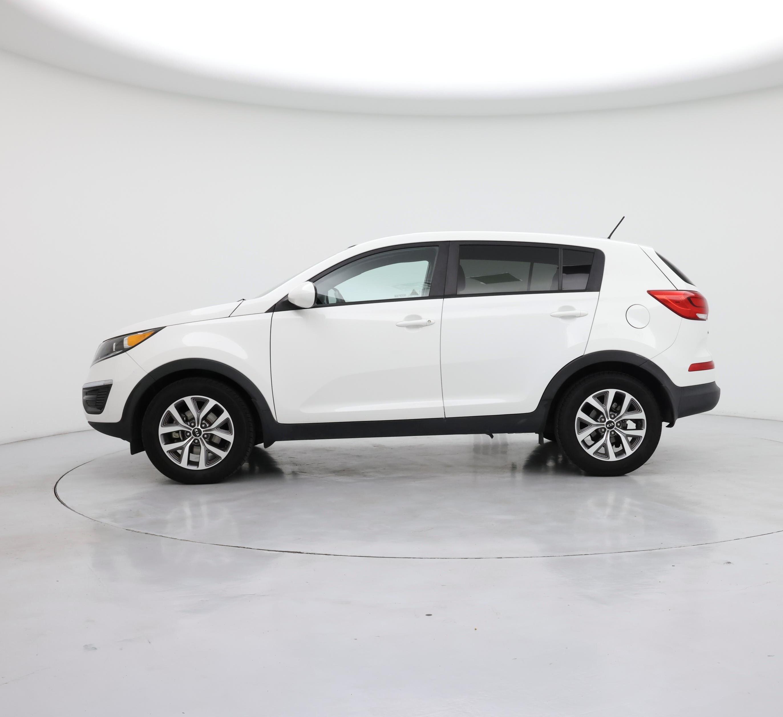 Thumbnail: 2015 Kia Sportage - 3
