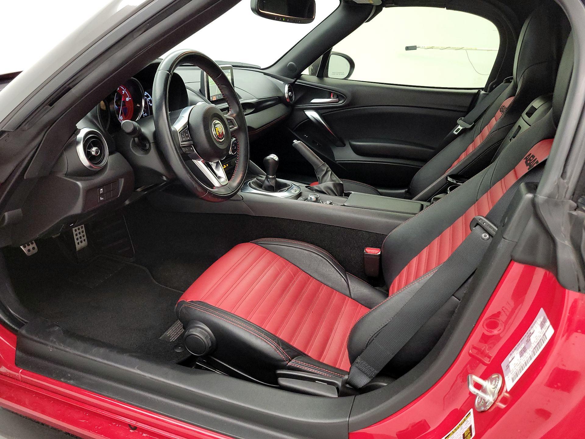 Thumbnail: 2019 Fiat 124 Spider - 11