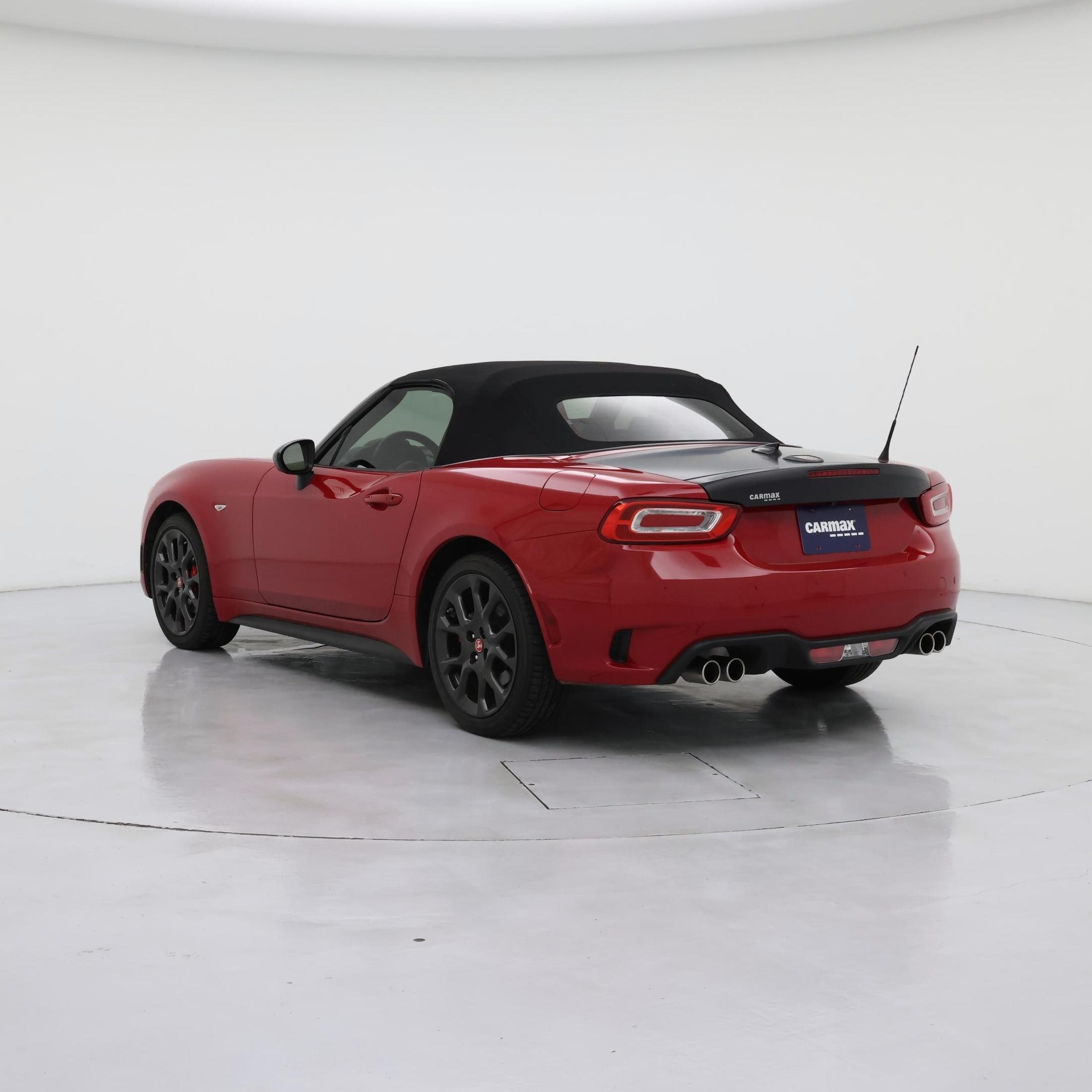 Thumbnail: 2019 Fiat 124 Spider - 2
