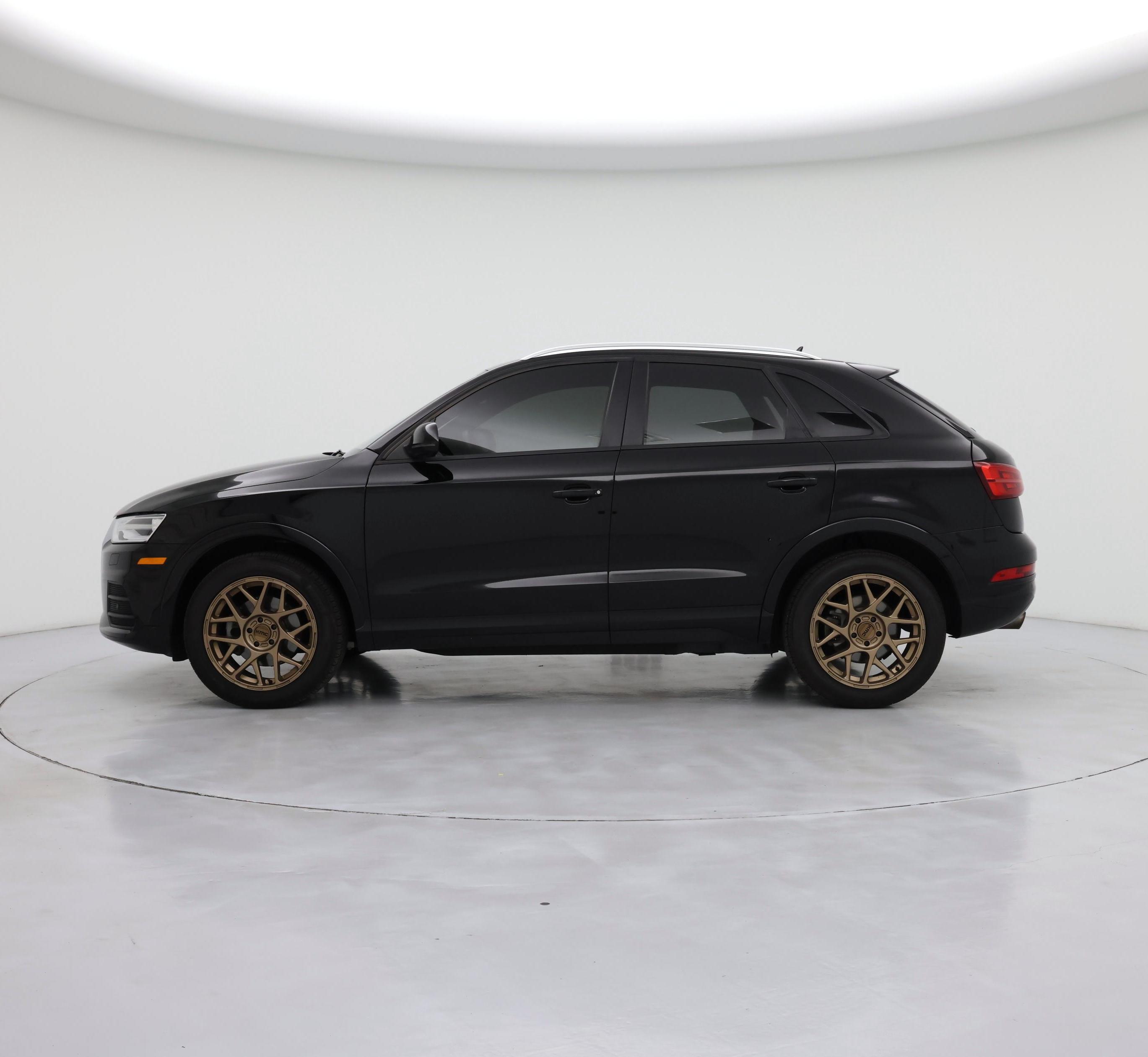 Thumbnail: 2017 Audi Q3 - 3