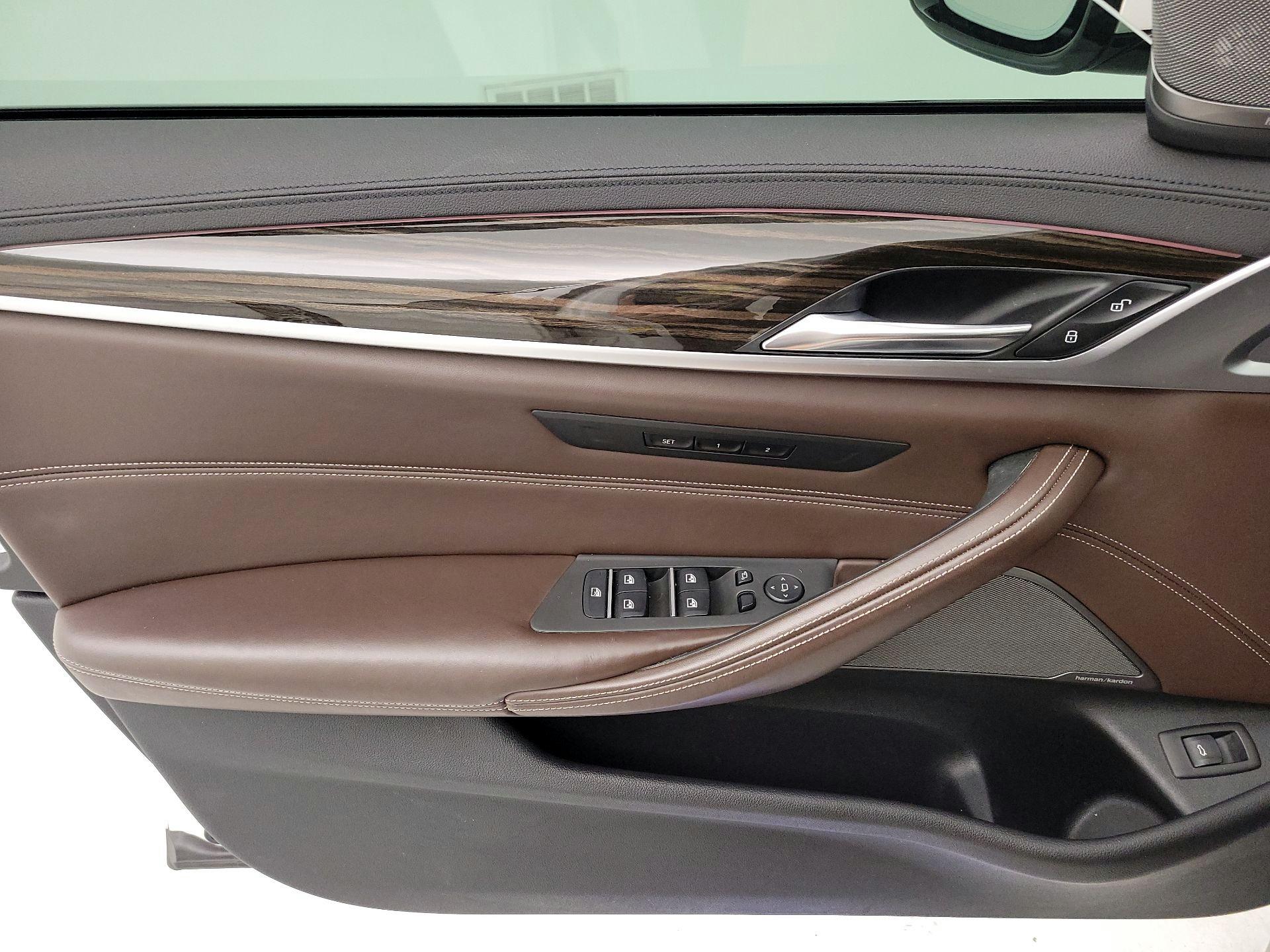 Thumbnail: 2020 BMW 5 Series - 12