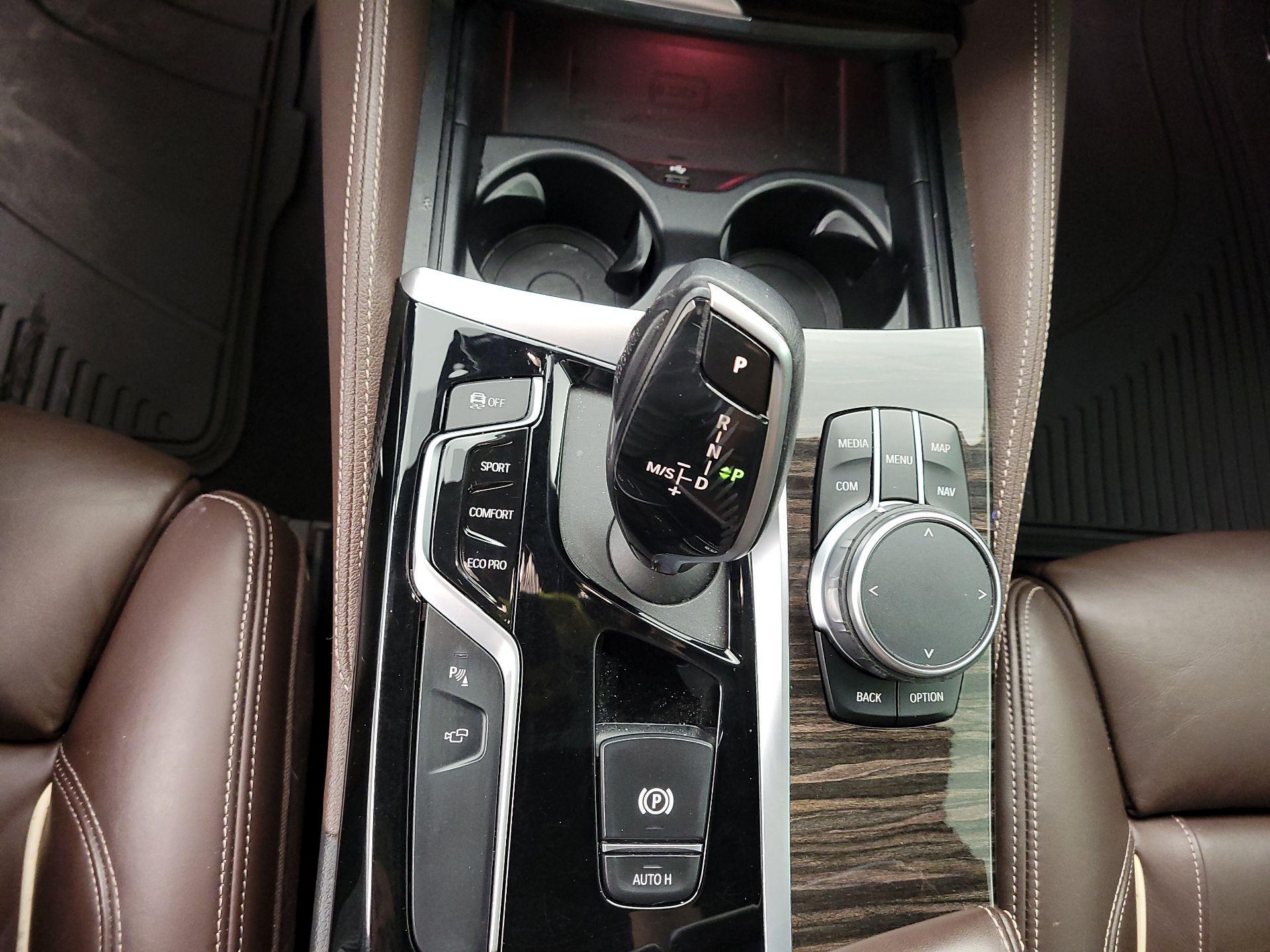 Thumbnail: 2020 BMW 5 Series - 18