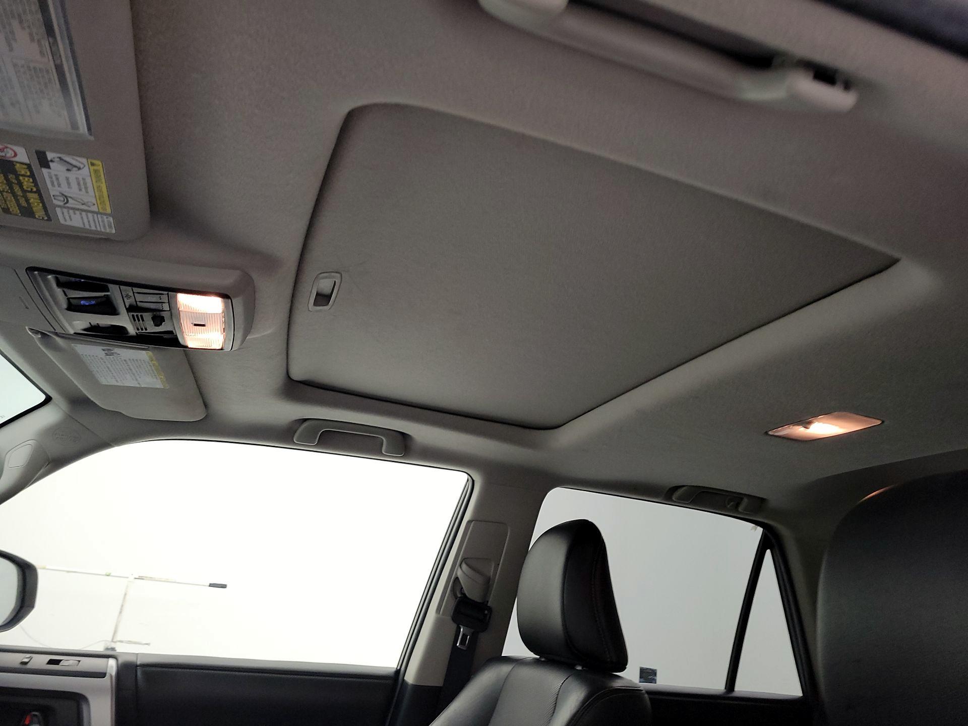 Thumbnail: 2014 Toyota 4Runner - 20