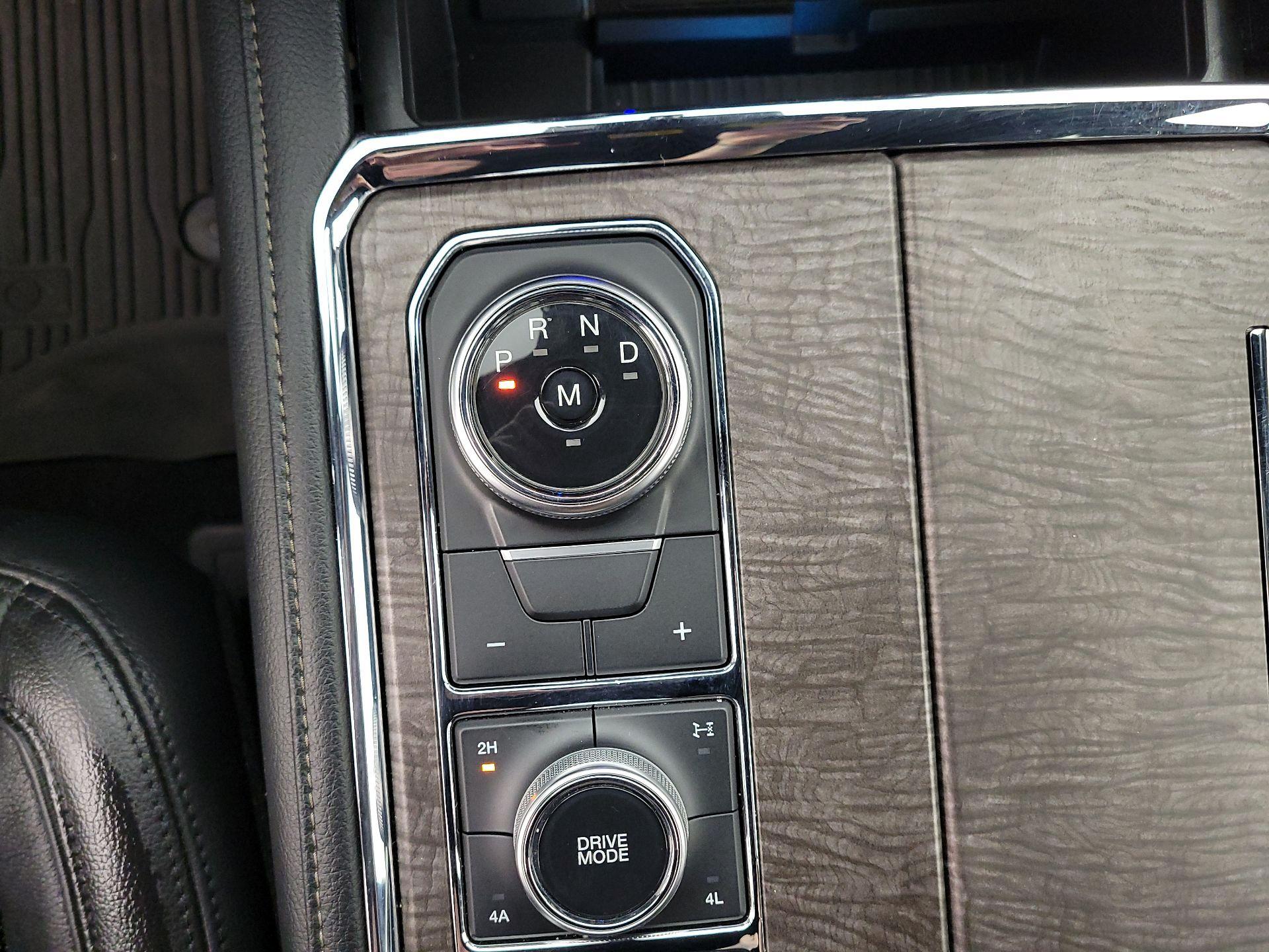 Thumbnail: 2020 Ford Expedition - 18