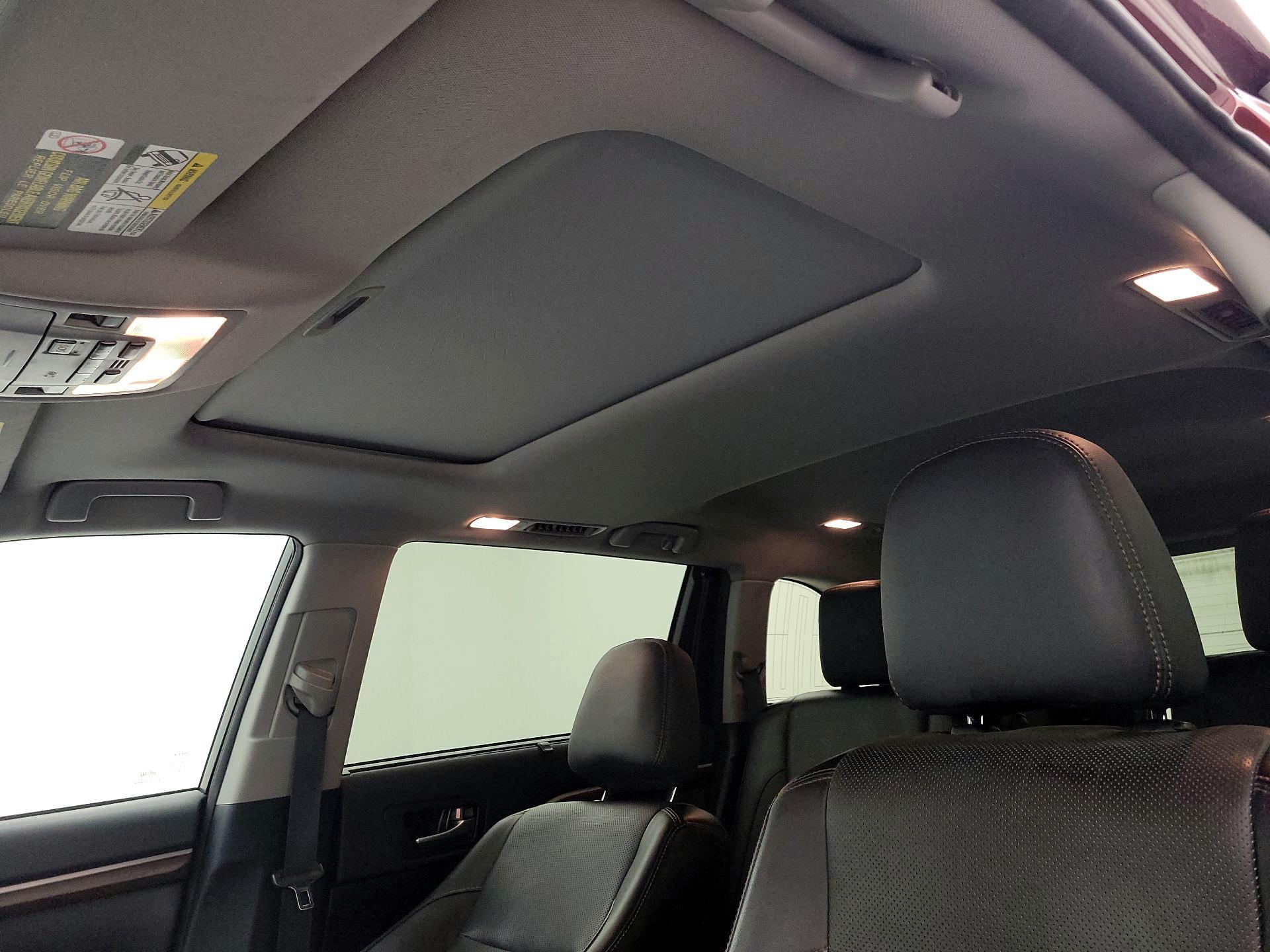 Thumbnail: 2016 Toyota Highlander - 20