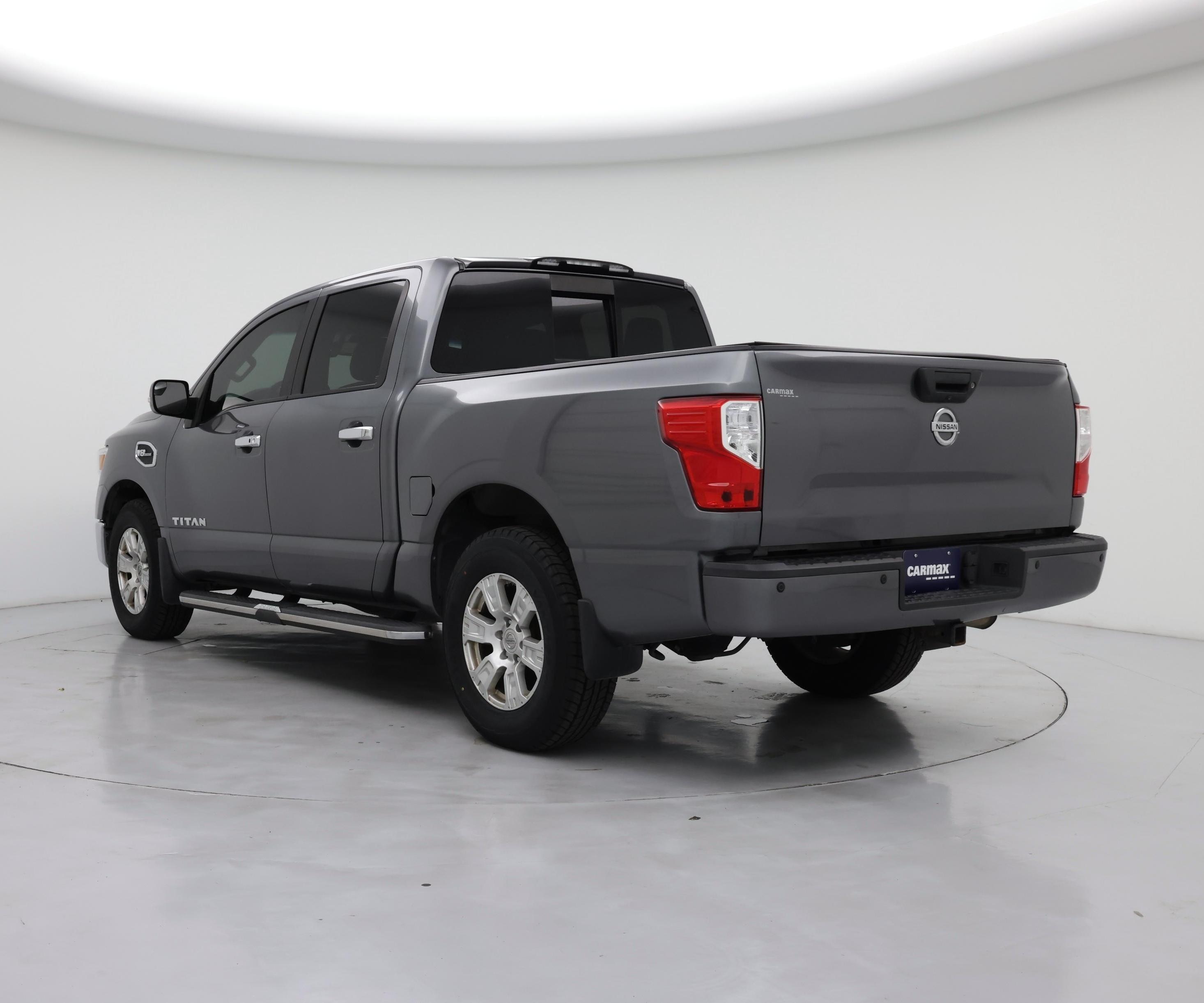 Thumbnail: 2017 Nissan Titan - 2