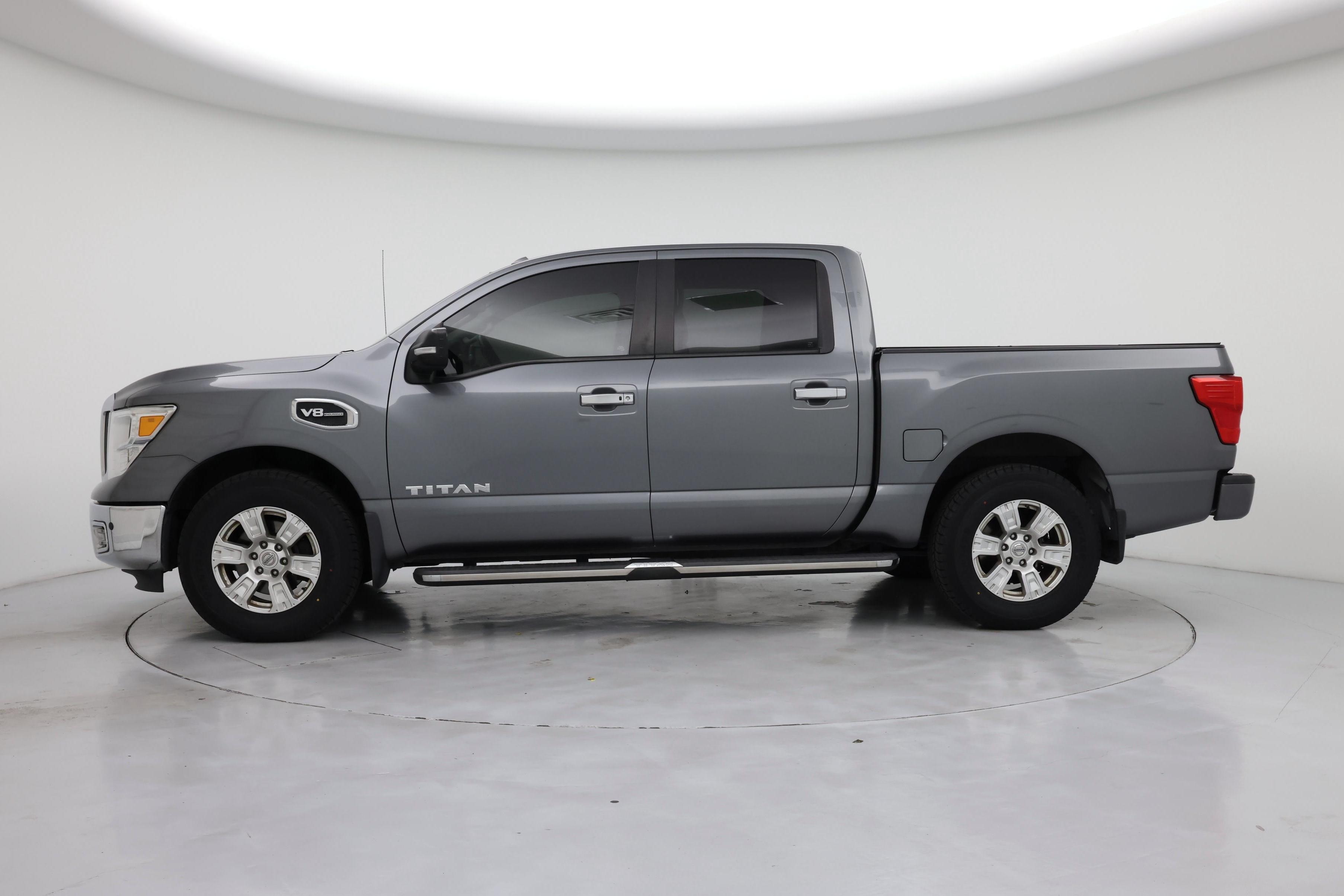 Thumbnail: 2017 Nissan Titan - 3
