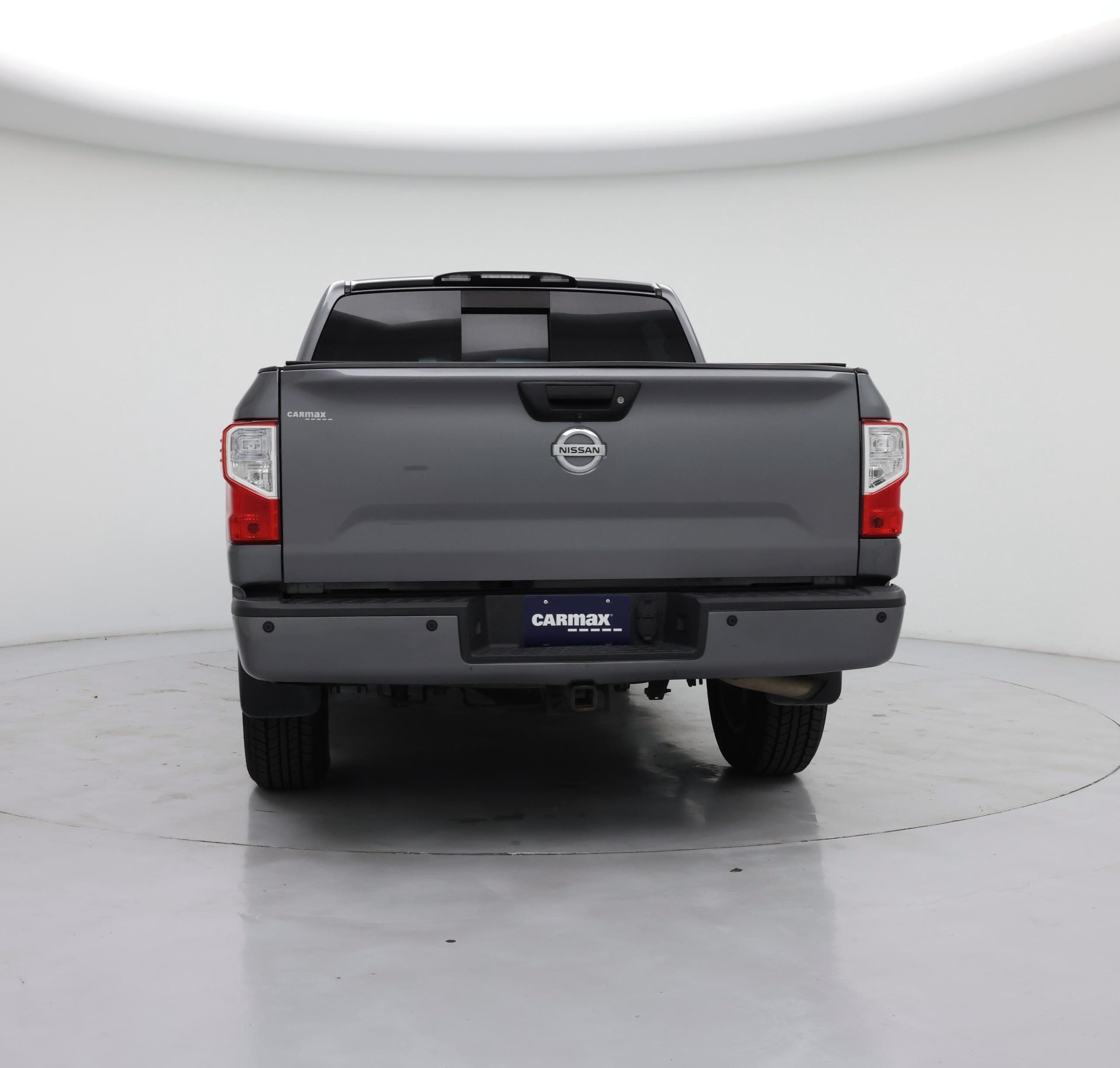 Thumbnail: 2017 Nissan Titan - 6