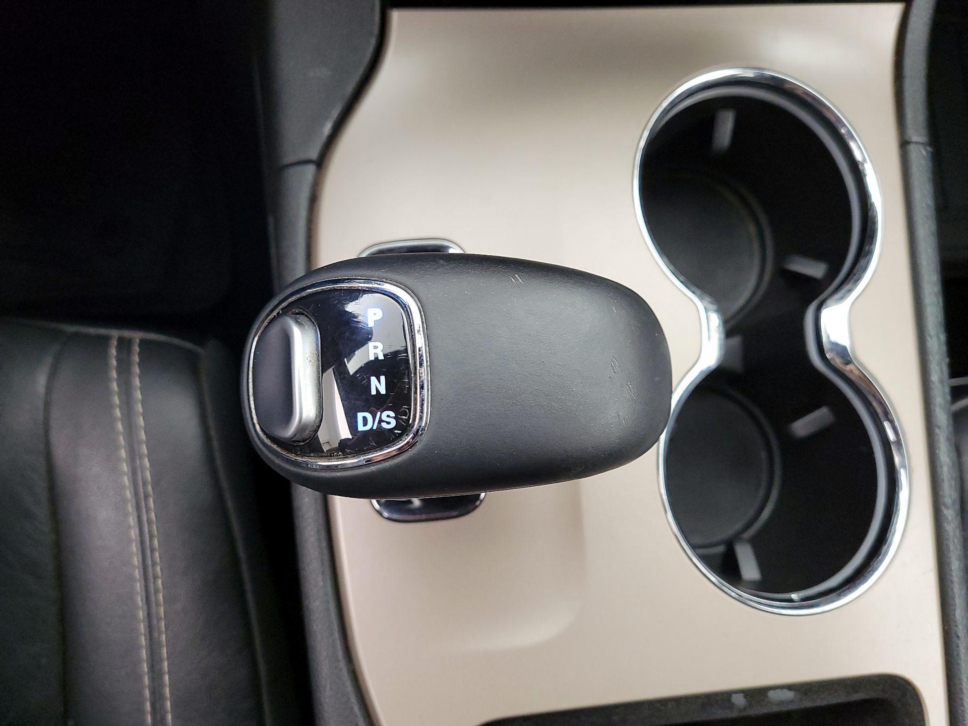 Thumbnail: 2014 Jeep Grand Cherokee - 18