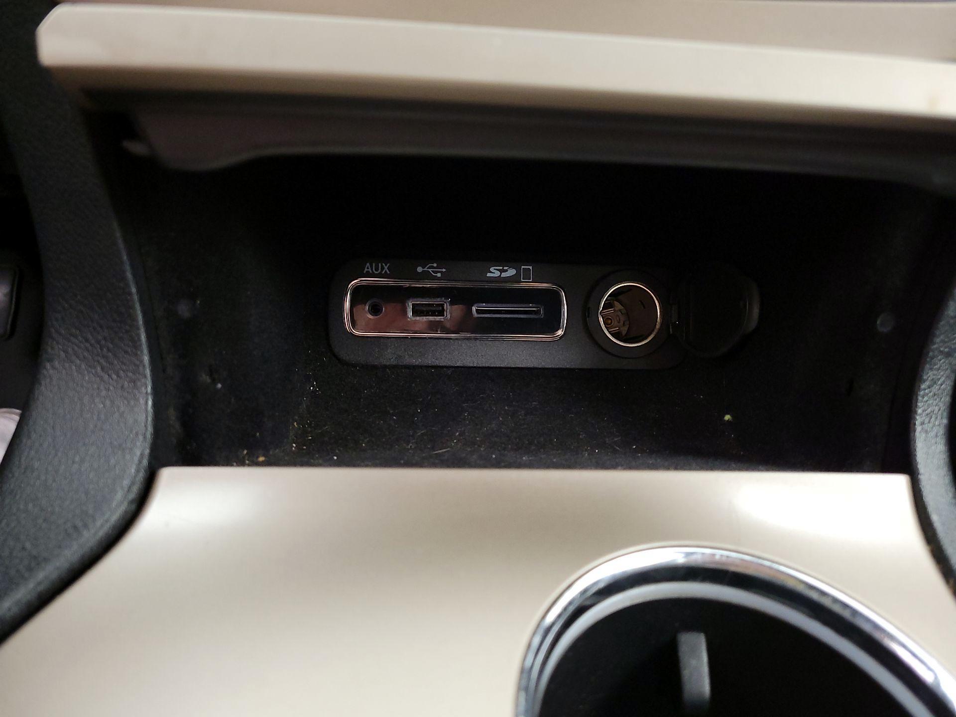 Thumbnail: 2014 Jeep Grand Cherokee - 19