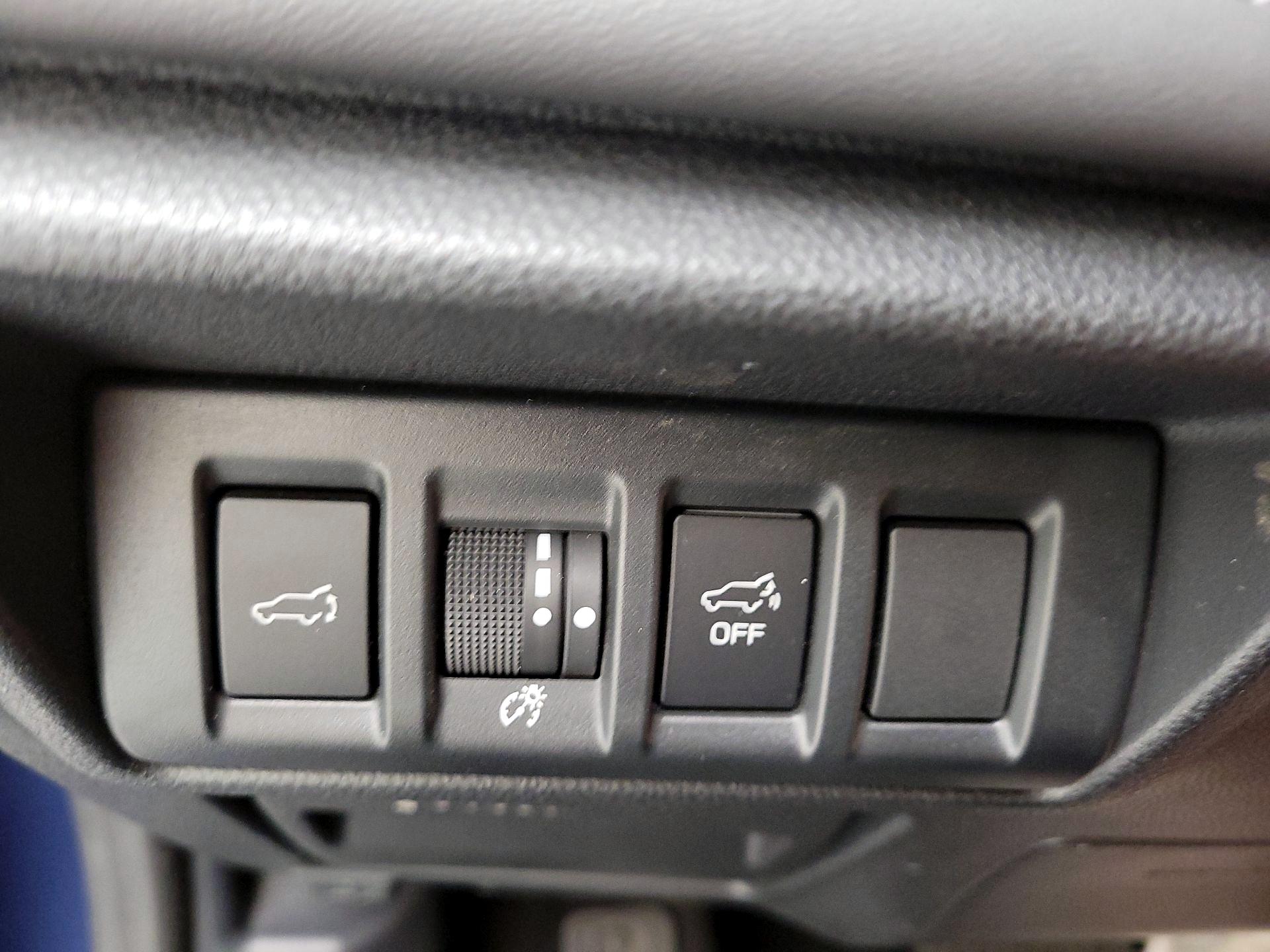 Thumbnail: 2020 Subaru Outback - 13