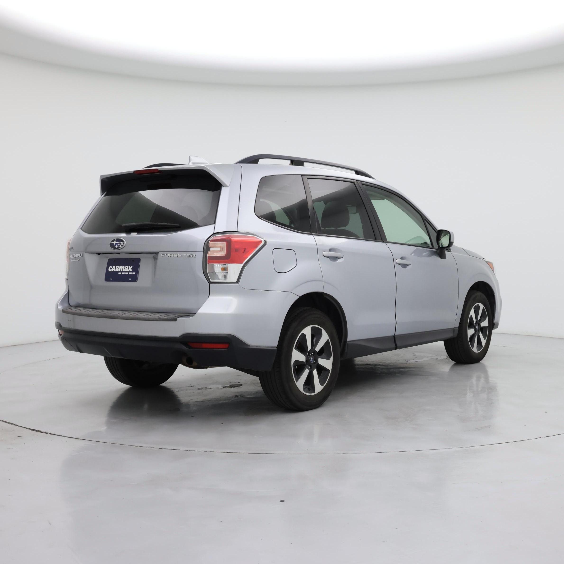 Thumbnail: 2017 Subaru Forester - 8