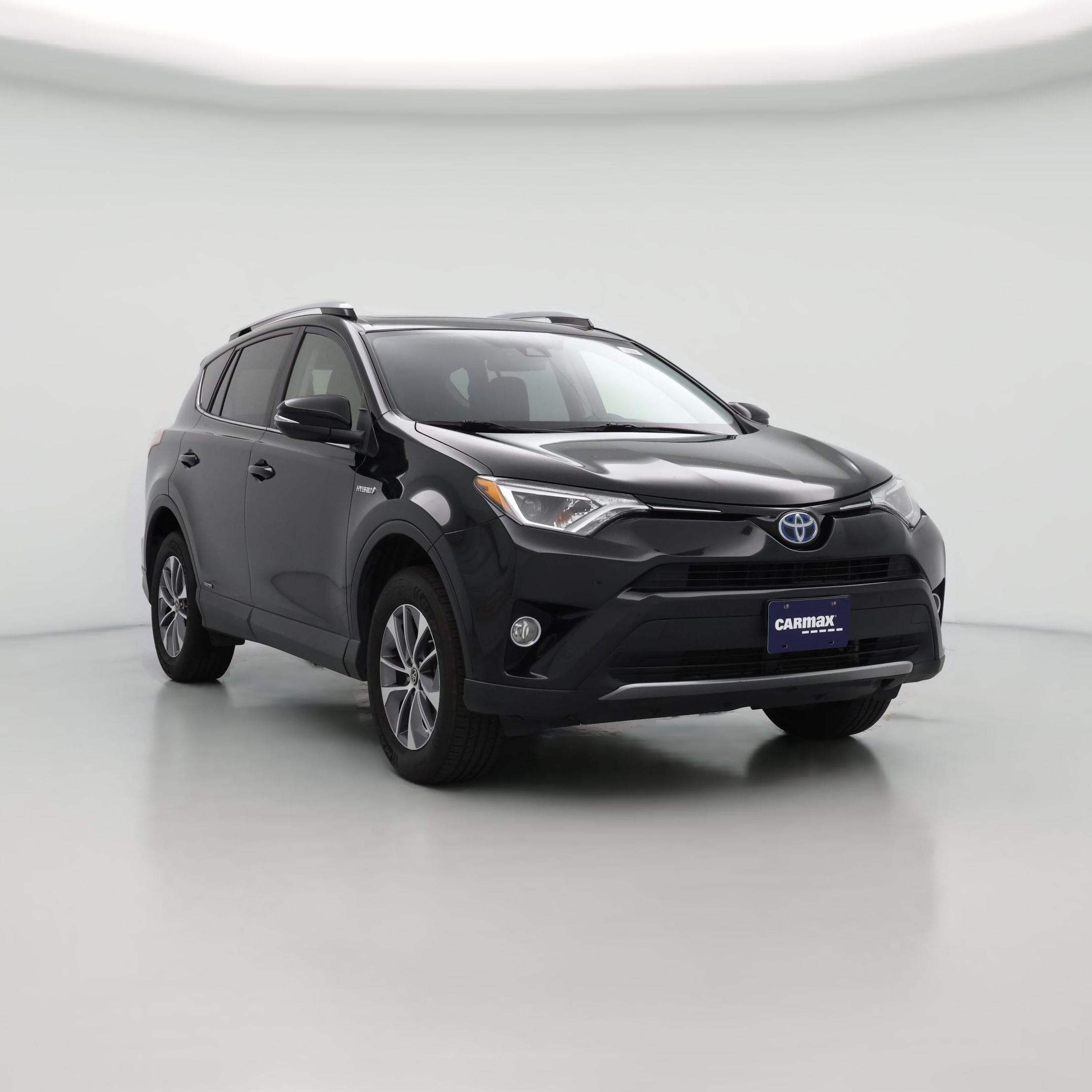 Thumbnail: 2017 Toyota RAV4 - 1