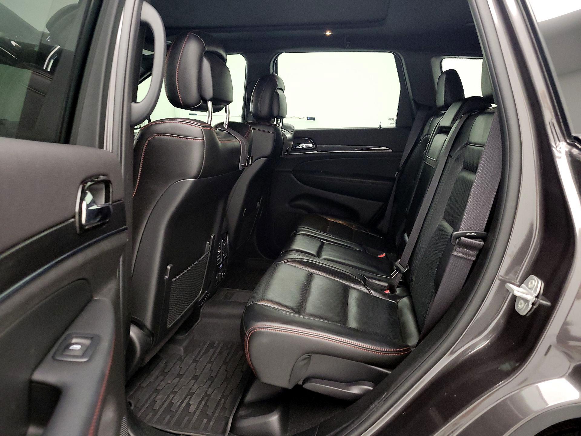 Thumbnail: 2021 Jeep Grand Cherokee - 20