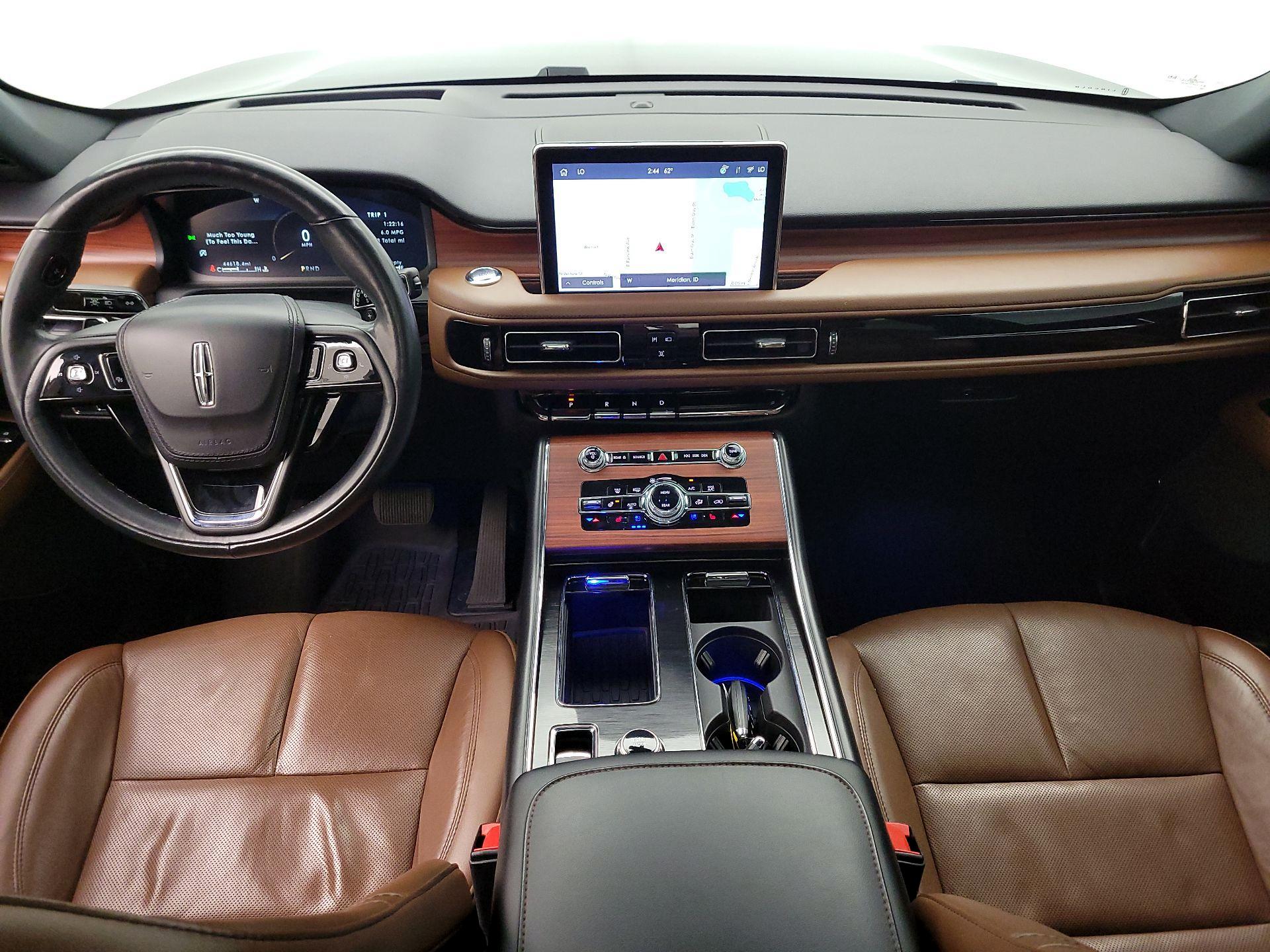 Thumbnail: 2023 Lincoln Aviator - 9