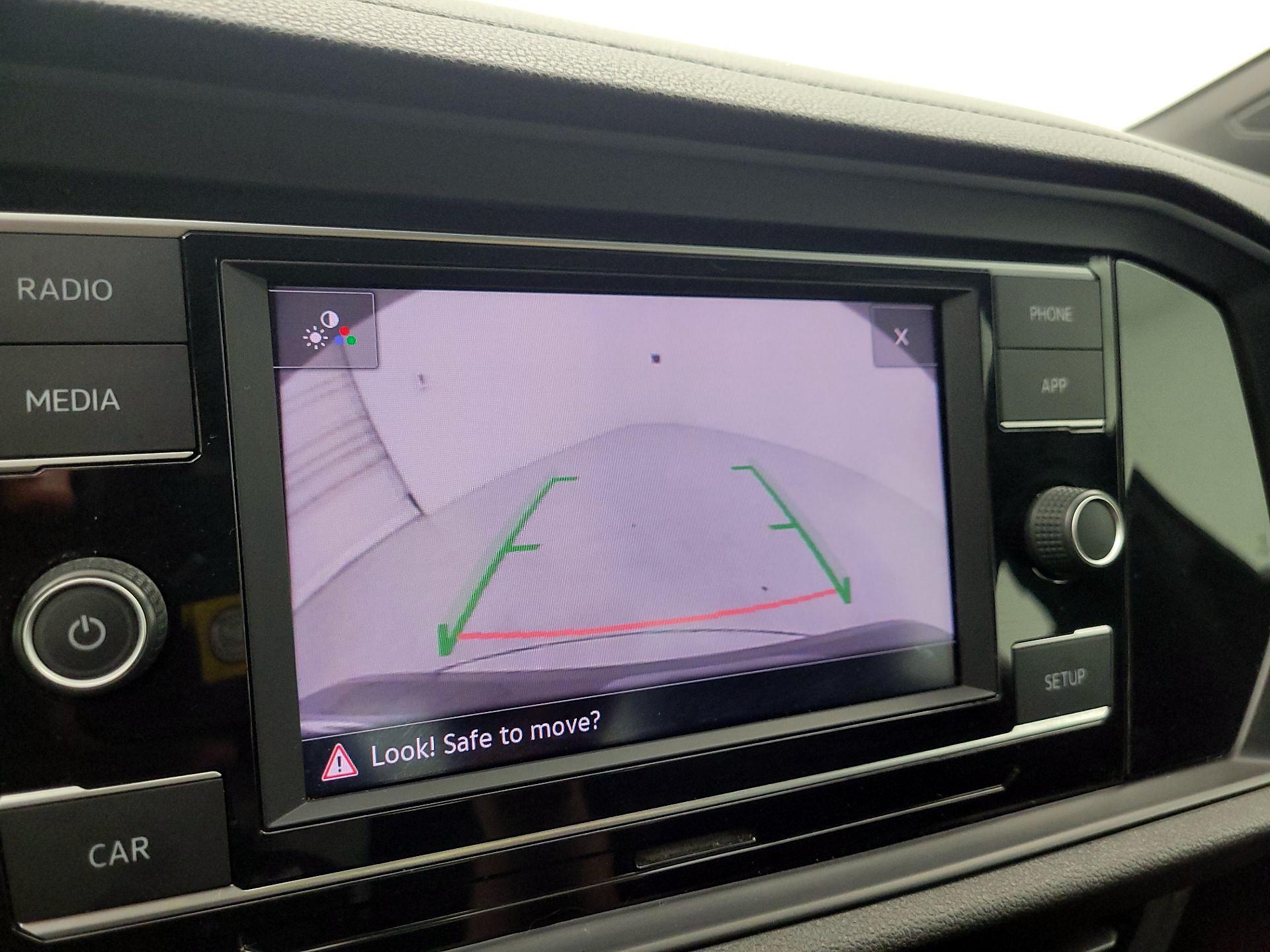 Thumbnail: 2019 Volkswagen Jetta - 14