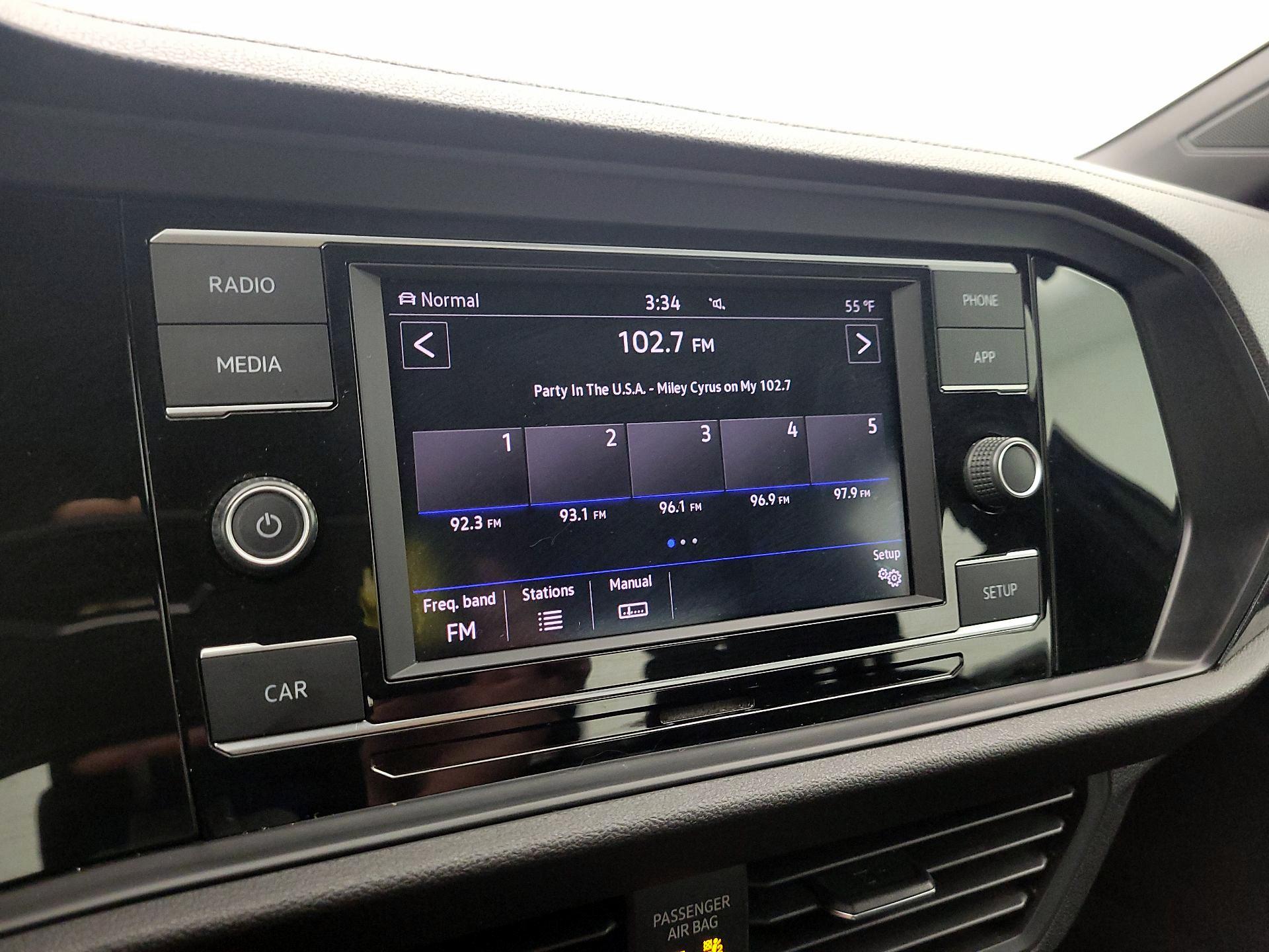 Thumbnail: 2019 Volkswagen Jetta - 15