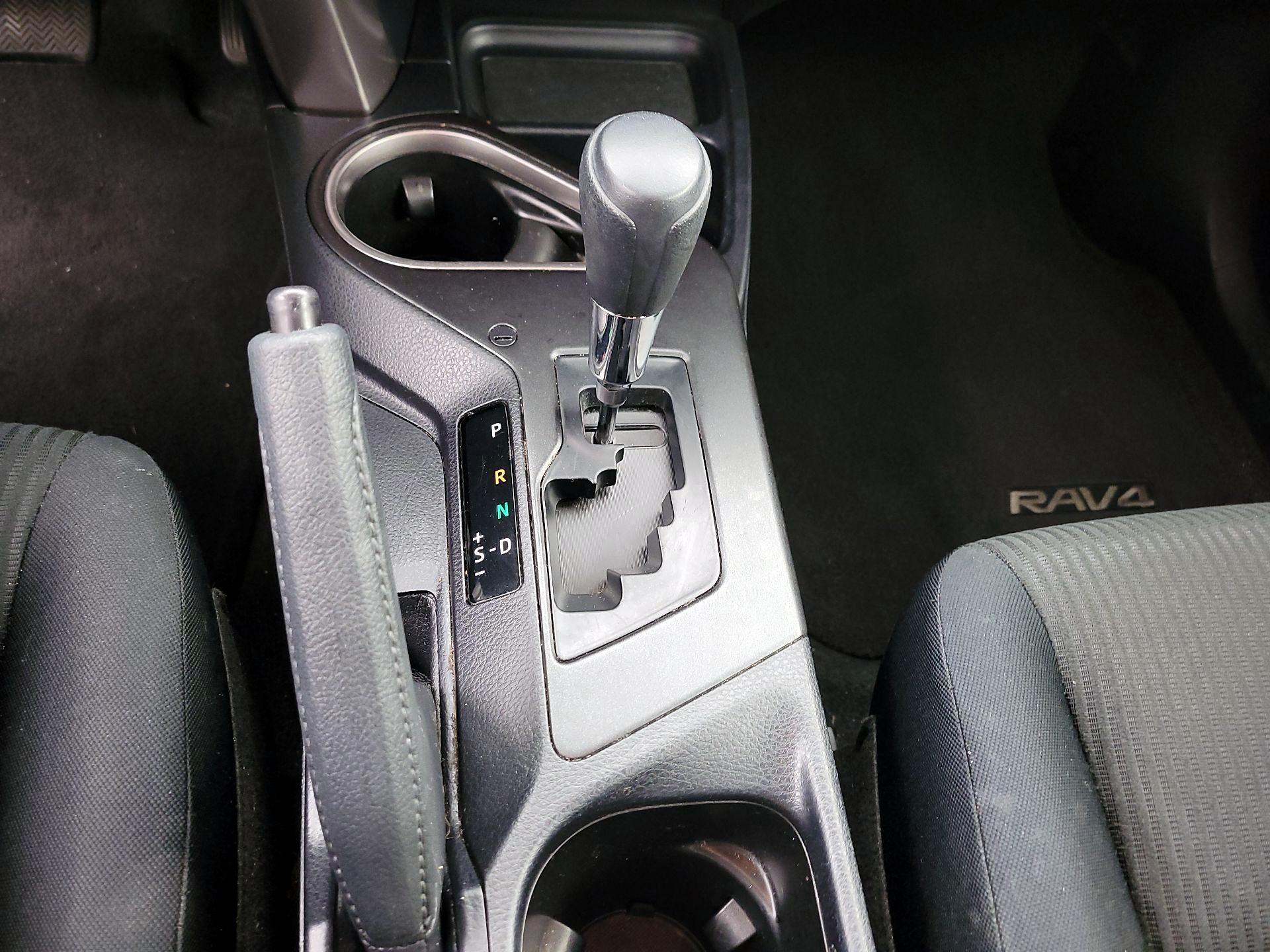 Thumbnail: 2016 Toyota RAV4 - 17