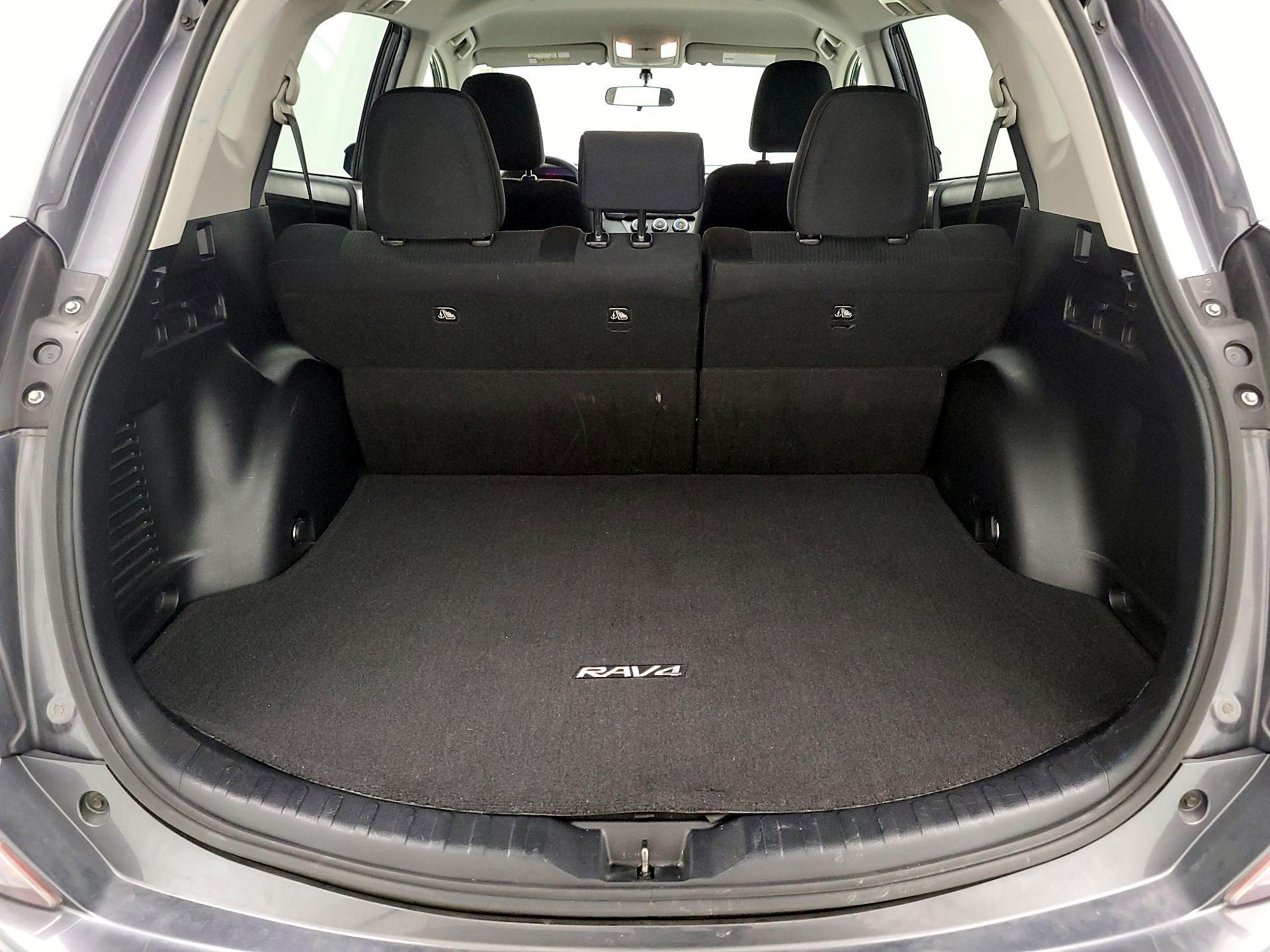 Thumbnail: 2016 Toyota RAV4 - 20