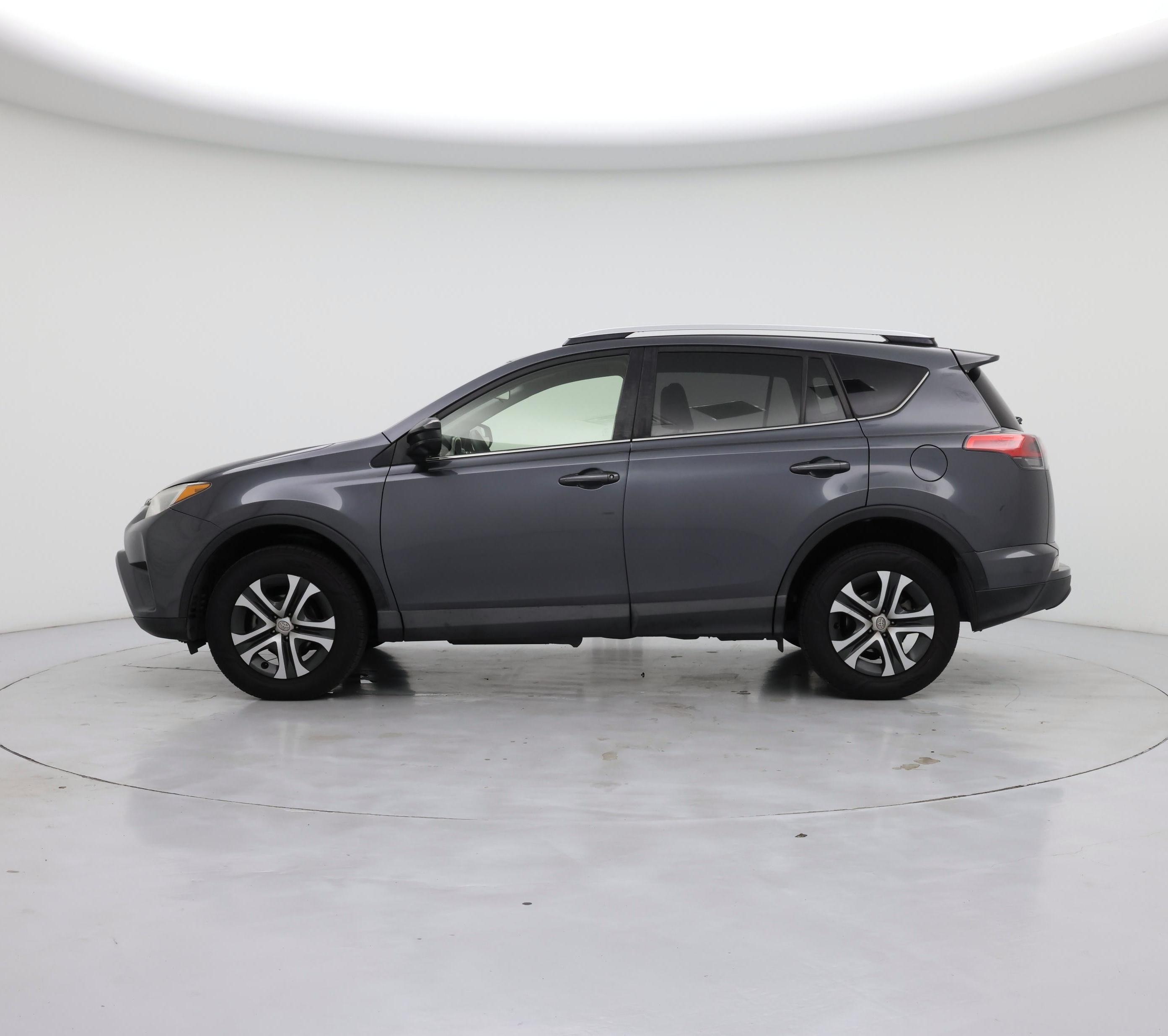 Thumbnail: 2016 Toyota RAV4 - 3