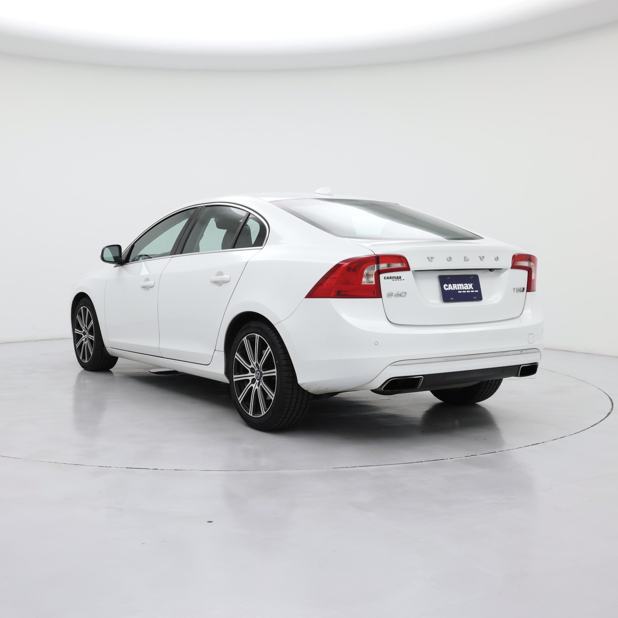 Thumbnail: 2016 Volvo S60 - 2