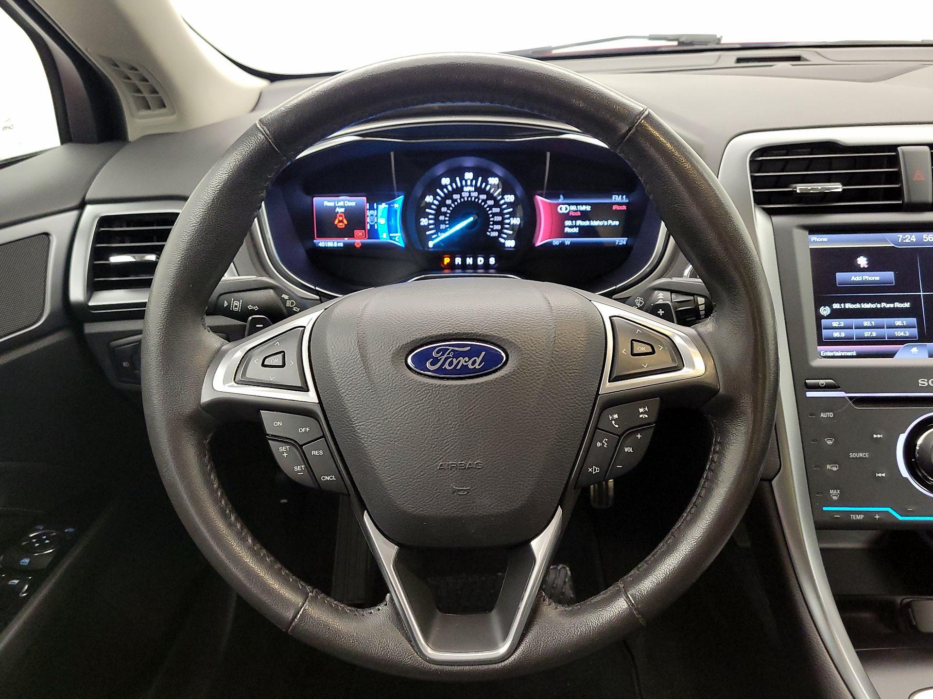 Thumbnail: 2014 Ford Fusion - 10