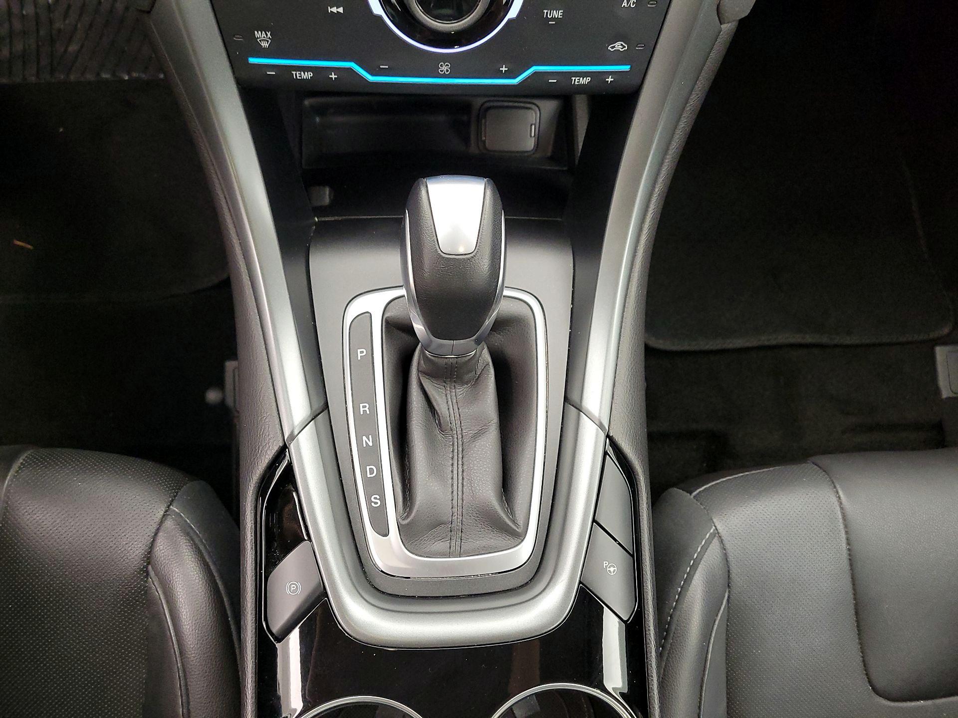 Thumbnail: 2014 Ford Fusion - 17