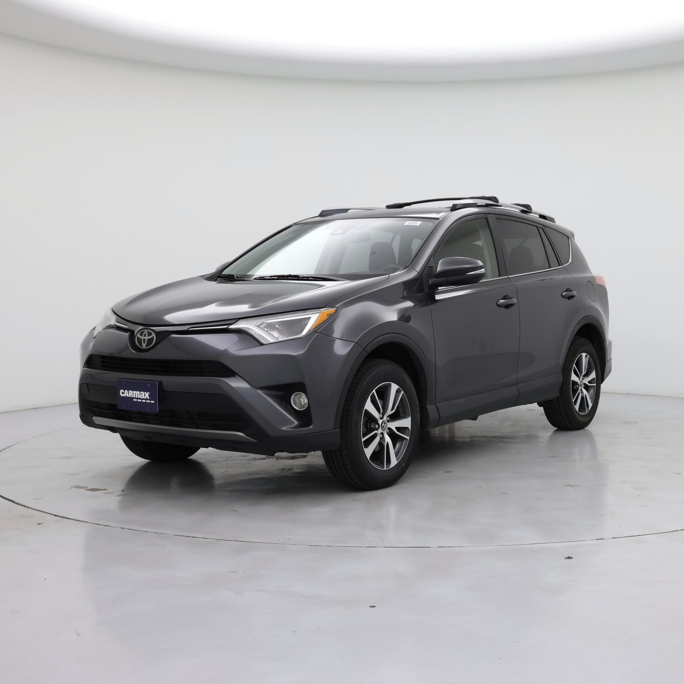 Thumbnail: 2017 Toyota RAV4 - 4