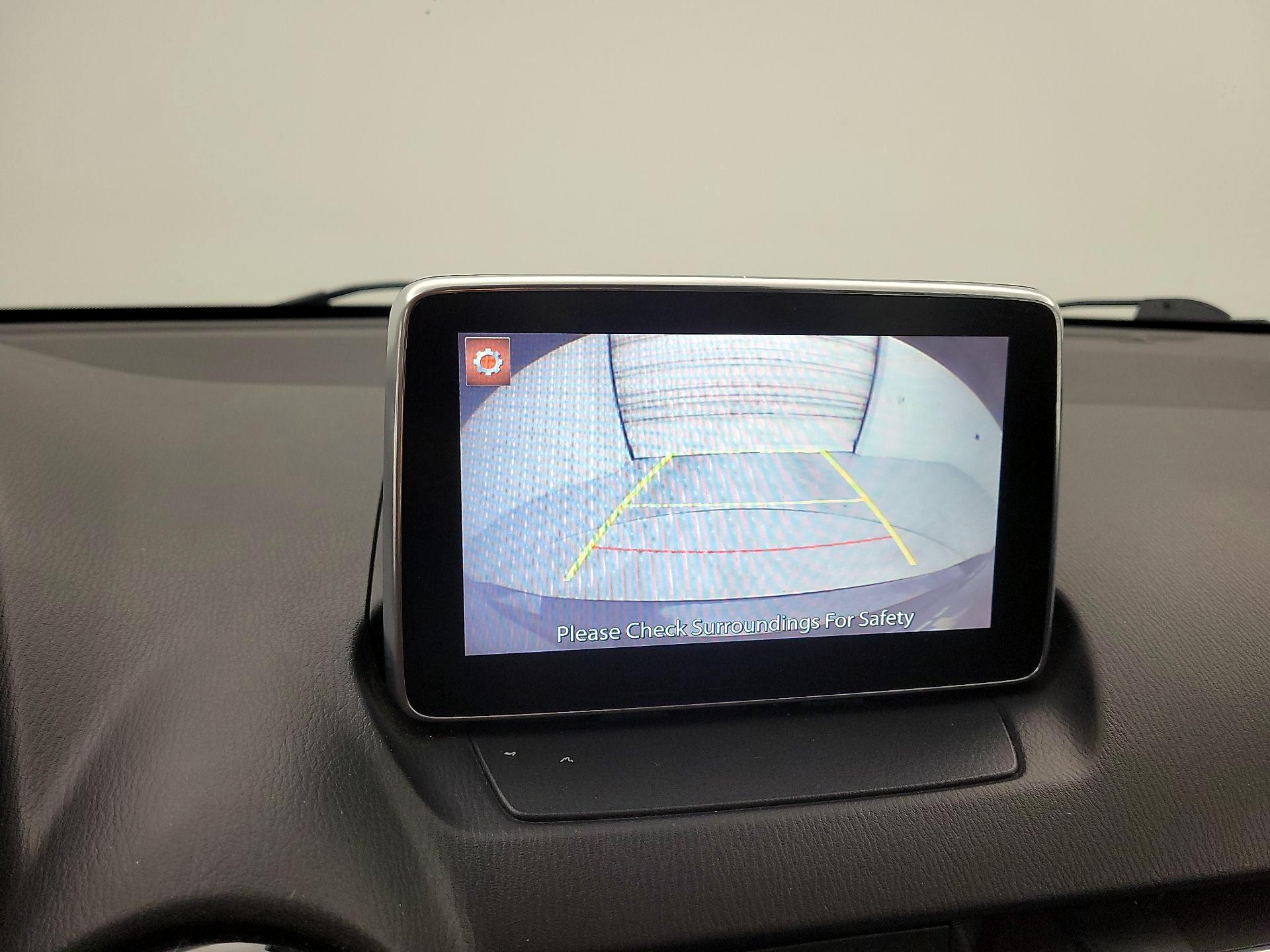 Thumbnail: 2018 Toyota Yaris iA - 14
