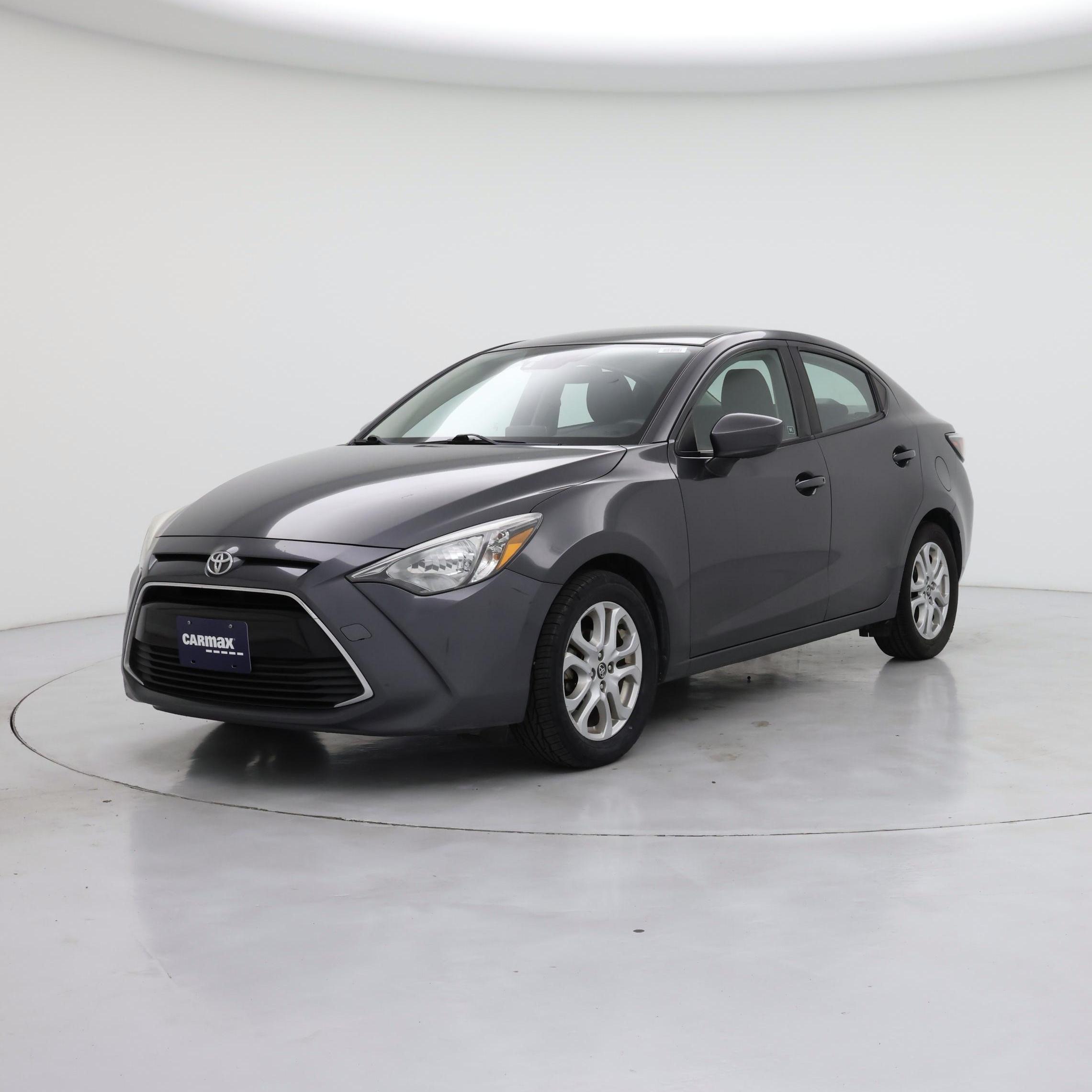 Thumbnail: 2018 Toyota Yaris iA - 4