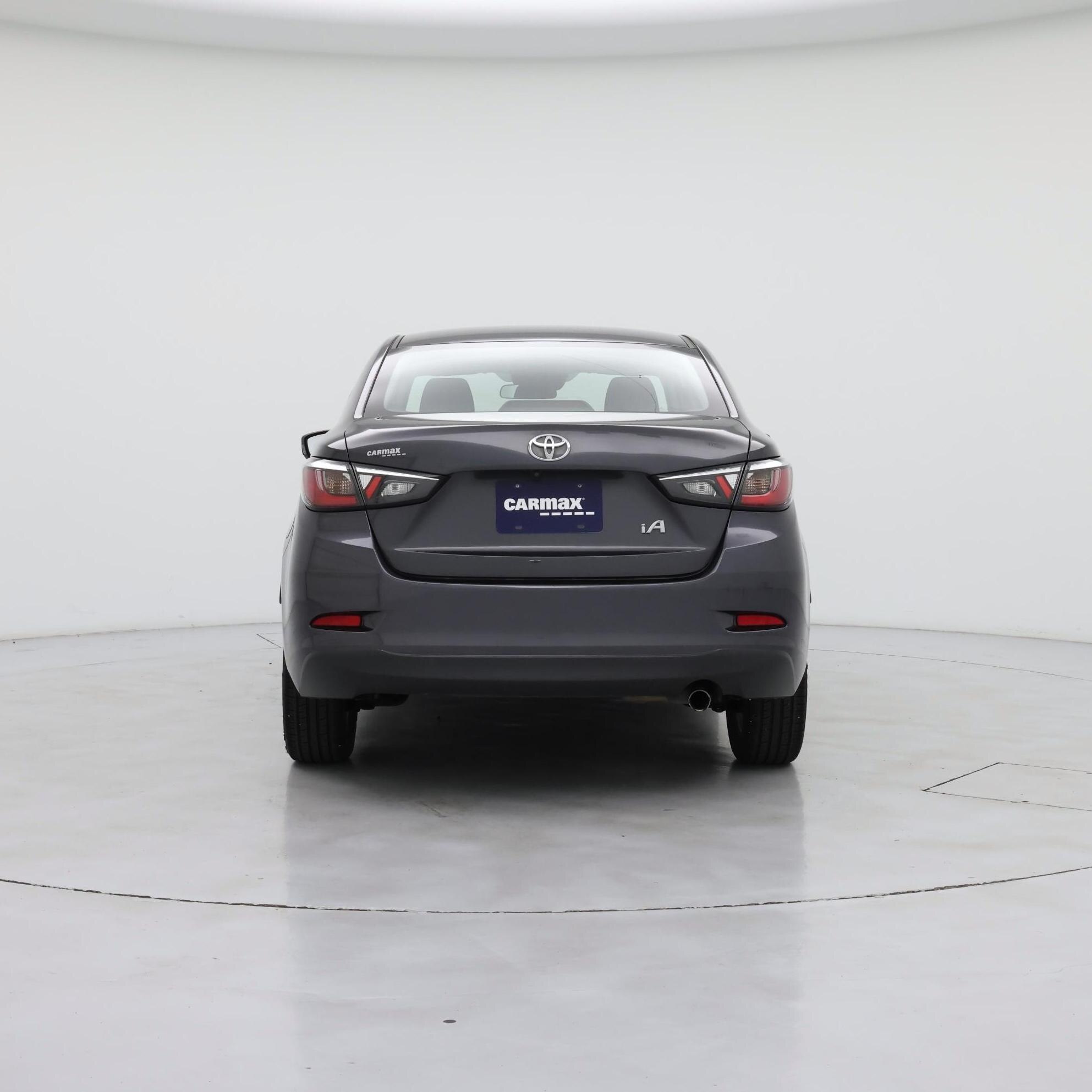 Thumbnail: 2018 Toyota Yaris iA - 6