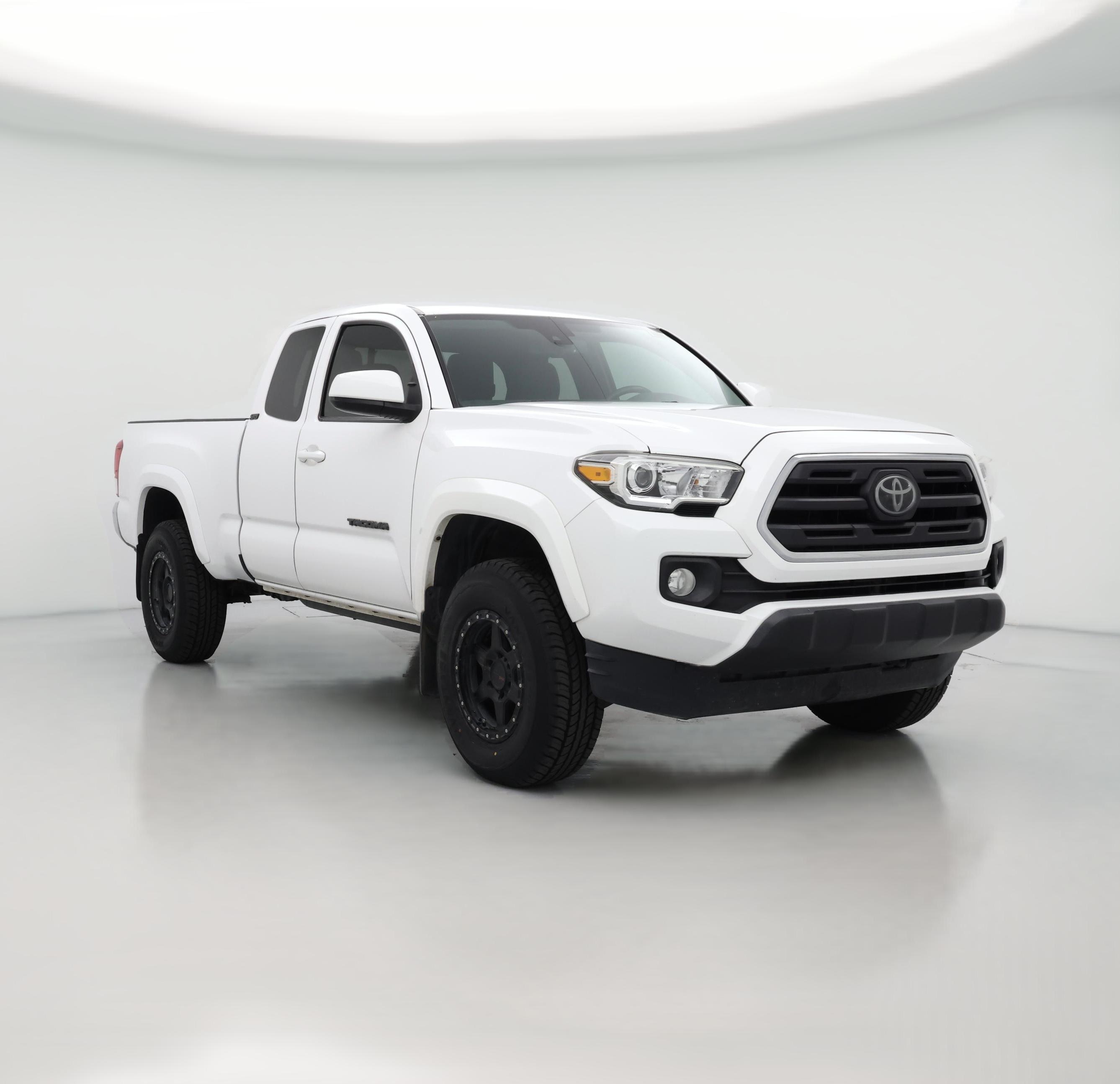 Thumbnail: 2018 Toyota Tacoma - 1