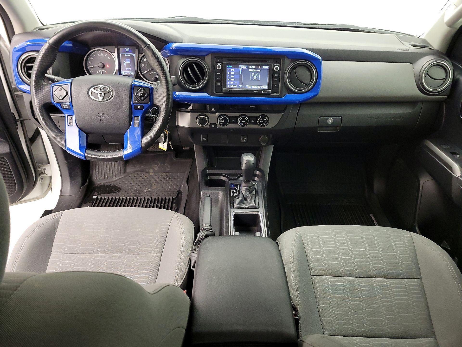 Thumbnail: 2018 Toyota Tacoma - 9
