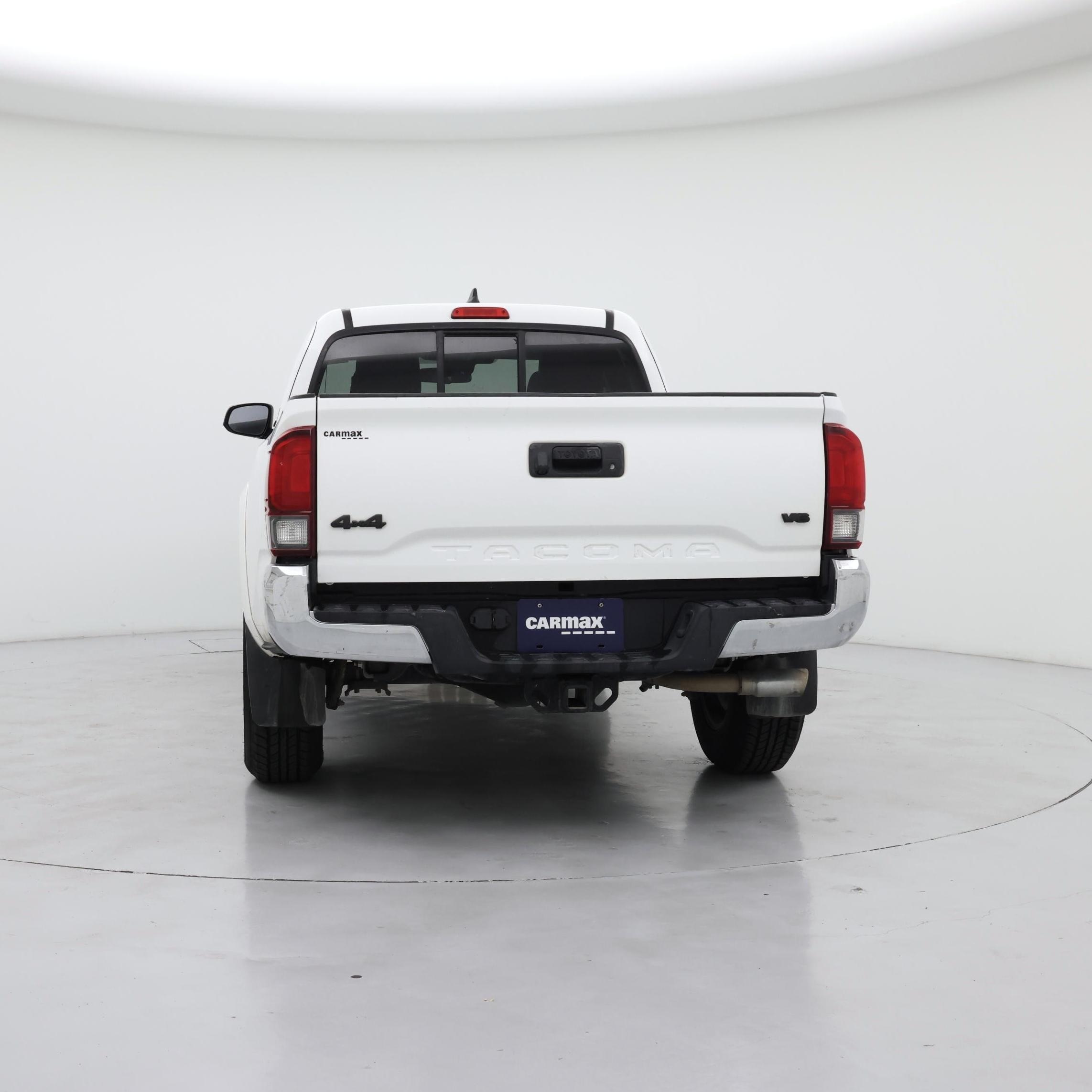 Thumbnail: 2018 Toyota Tacoma - 6