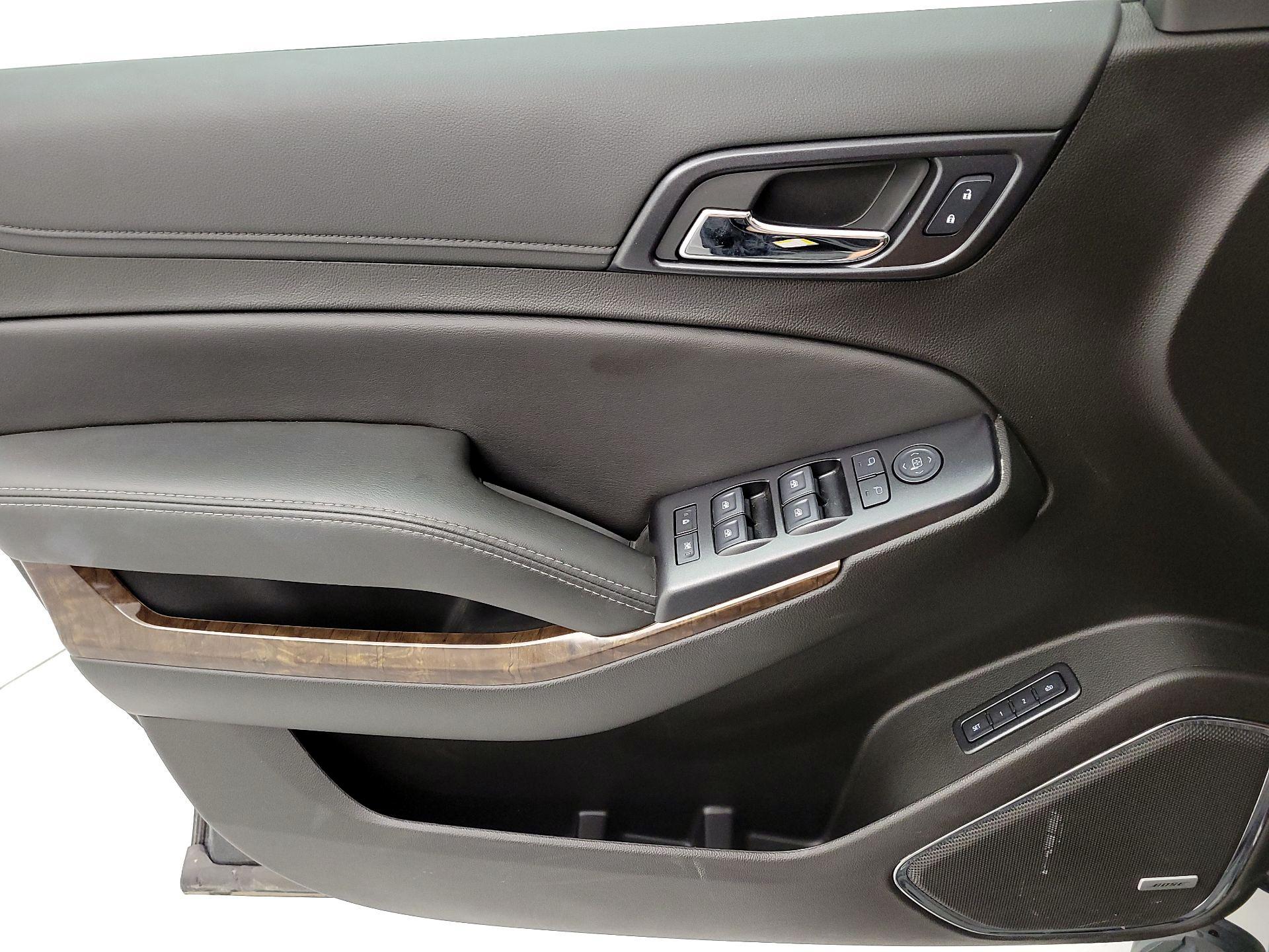 Thumbnail: 2020 Chevrolet Tahoe - 12