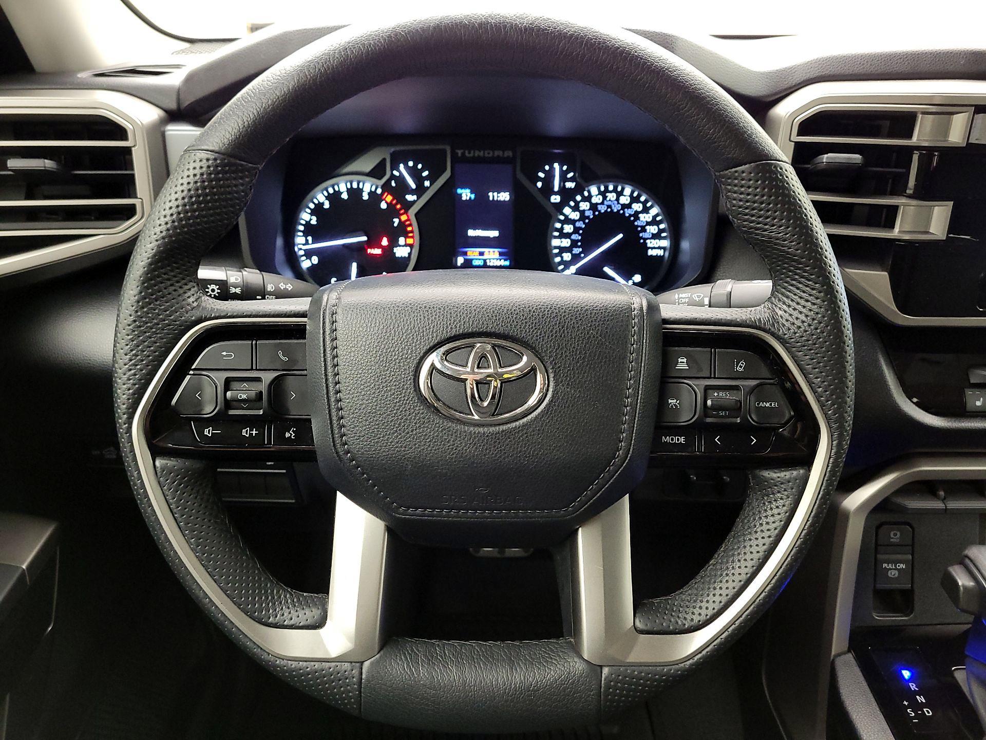 Thumbnail: 2022 Toyota Tundra - 10