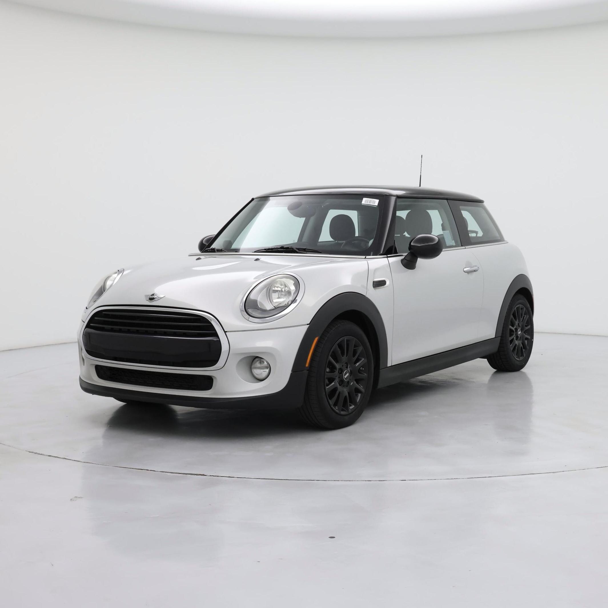 Thumbnail: 2016 MINI Cooper Hardtop - 4