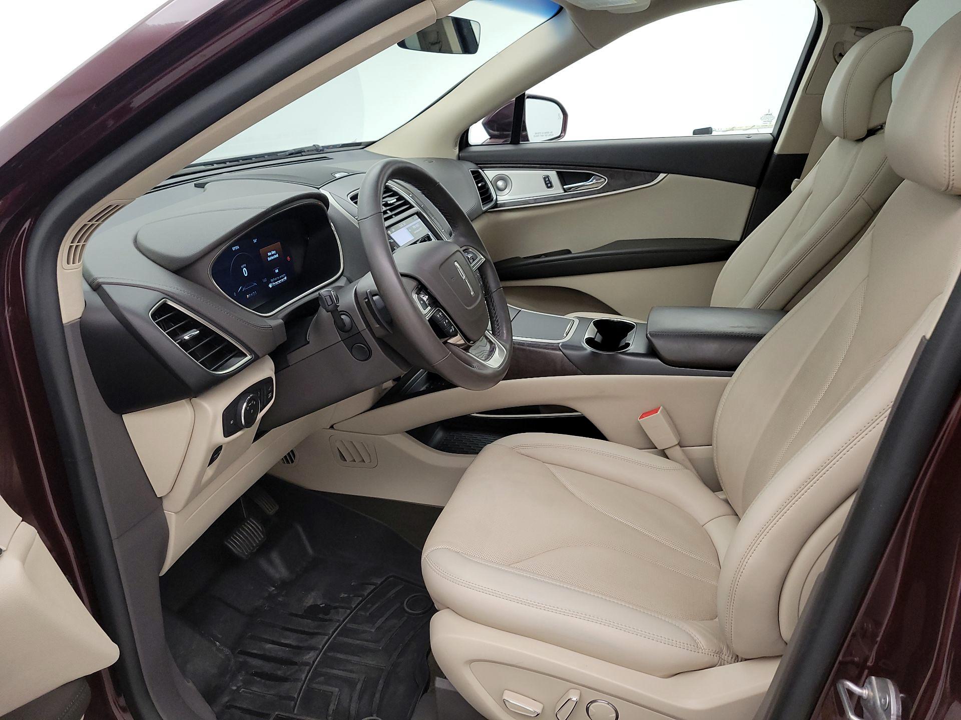 Thumbnail: 2019 Lincoln Nautilus - 11
