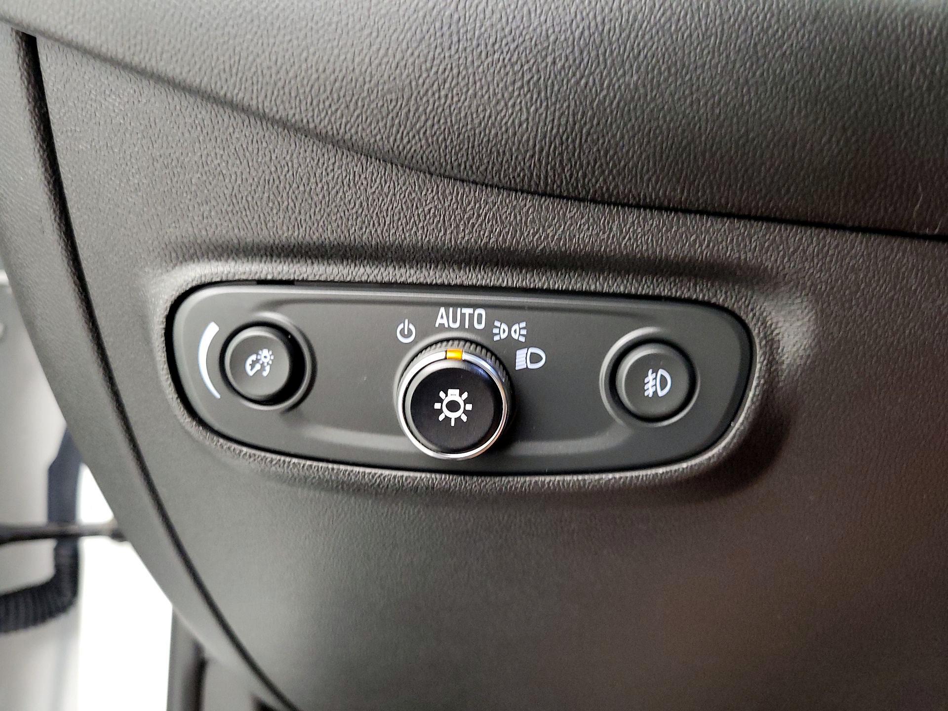 Thumbnail: 2021 Chevrolet Equinox - 13