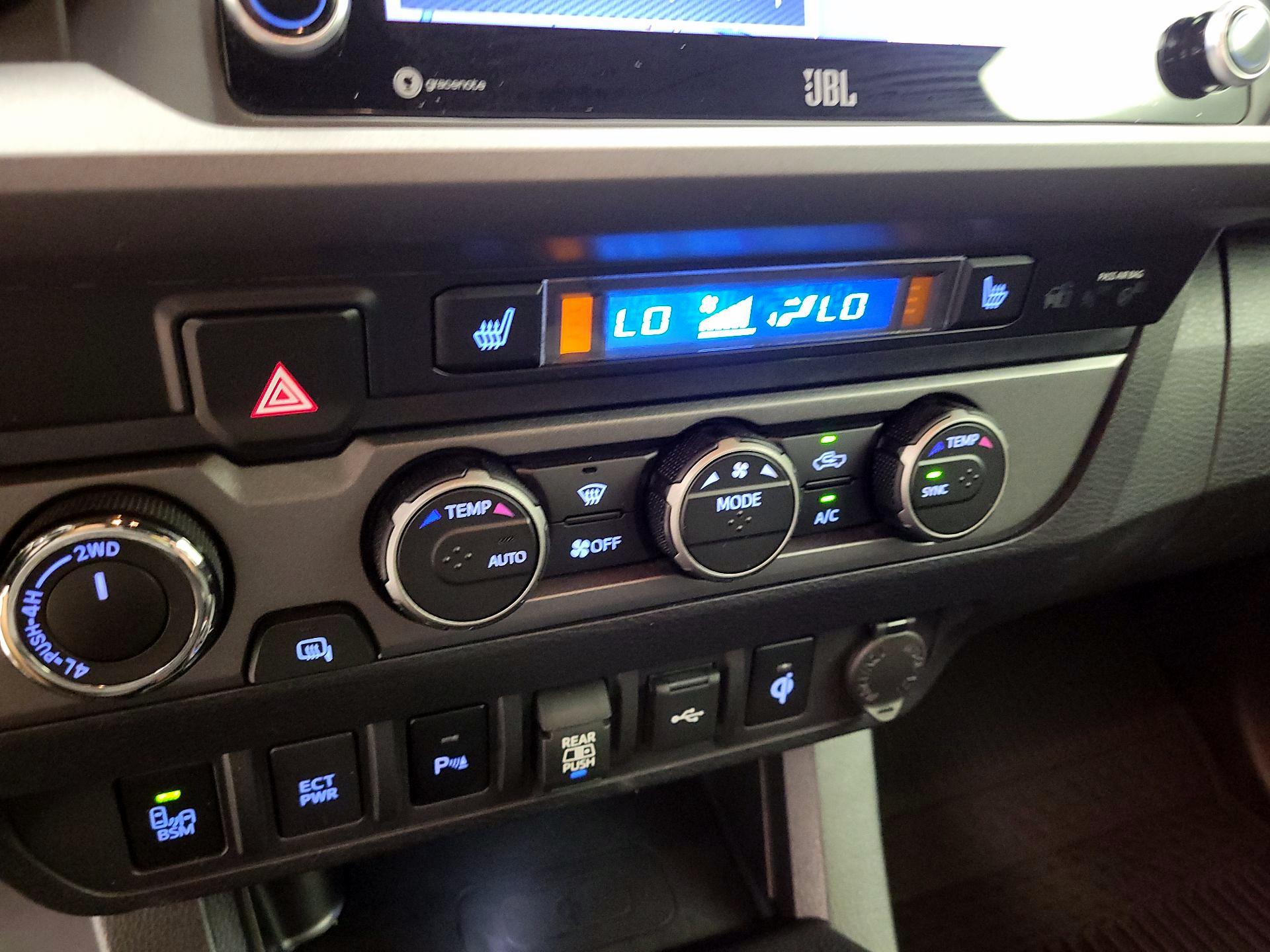 Thumbnail: 2022 Toyota Tacoma - 17