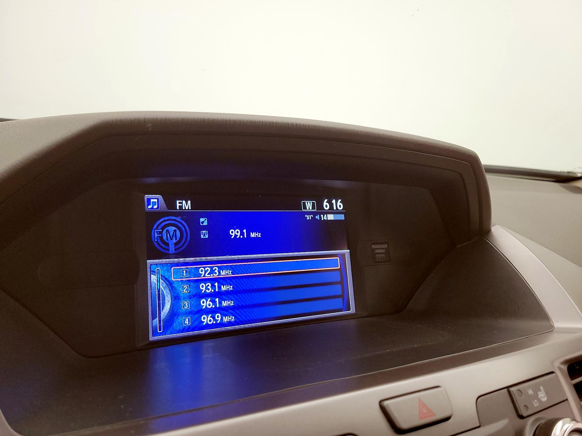 Thumbnail: 2015 Honda Odyssey - 15
