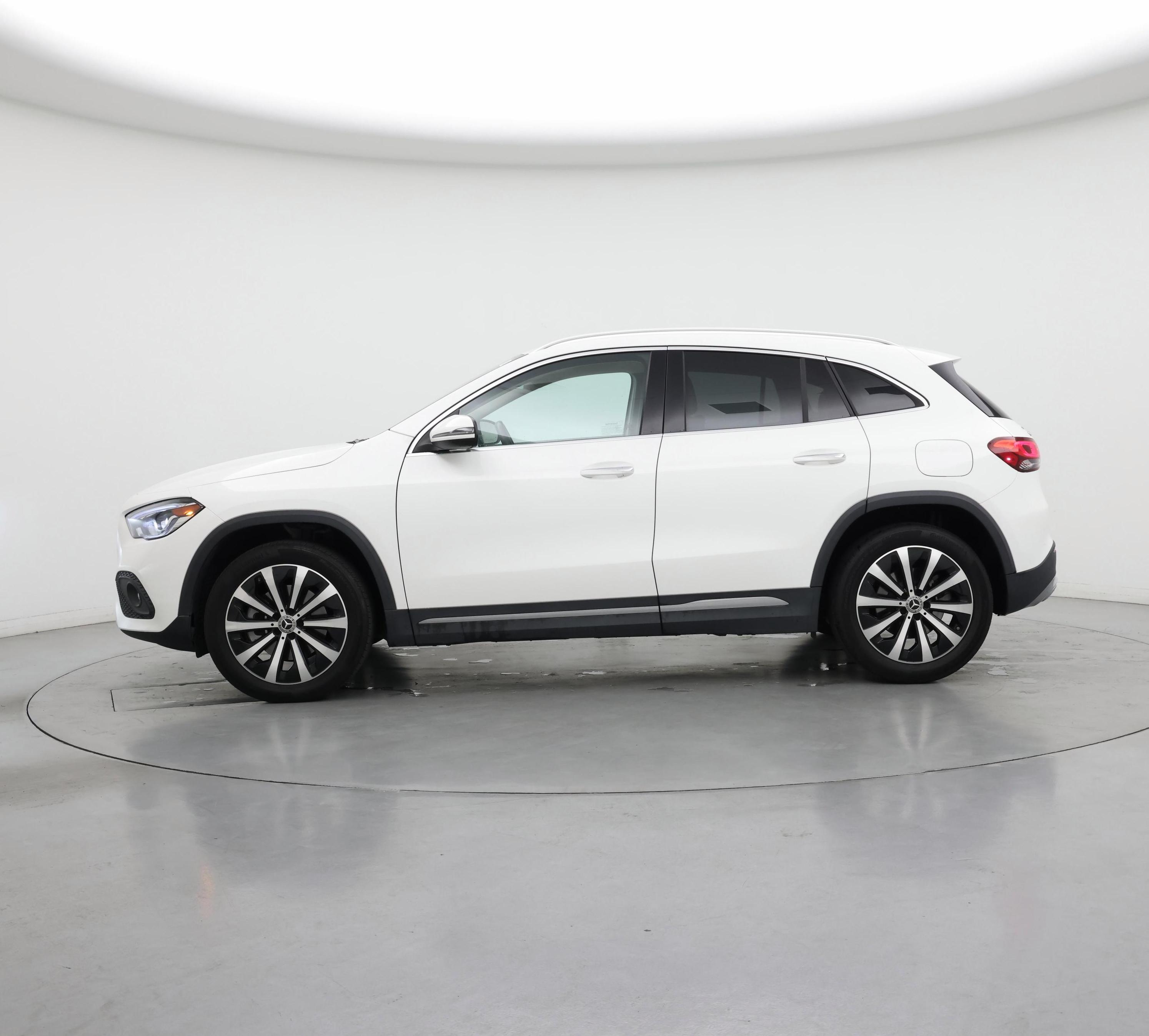 Thumbnail: 2022 Mercedes-Benz GLA - 3