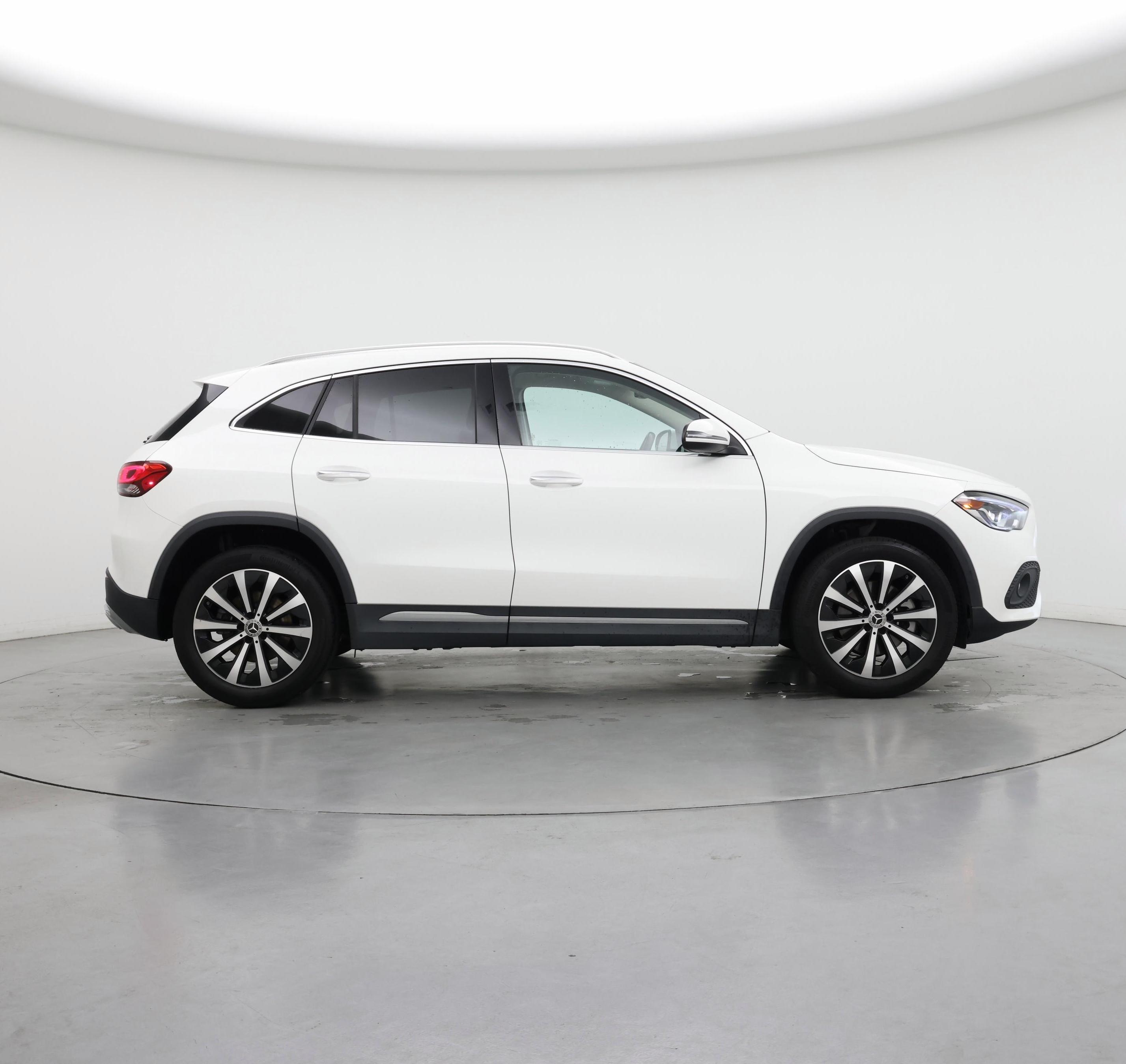 Thumbnail: 2022 Mercedes-Benz GLA - 7