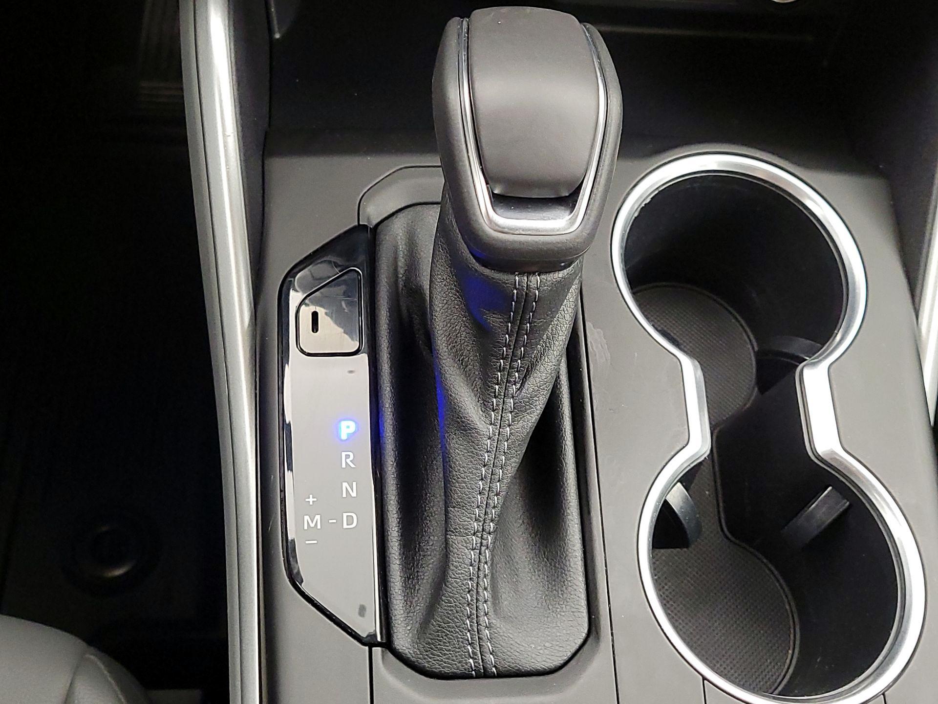 Thumbnail: 2022 Toyota Highlander - 18