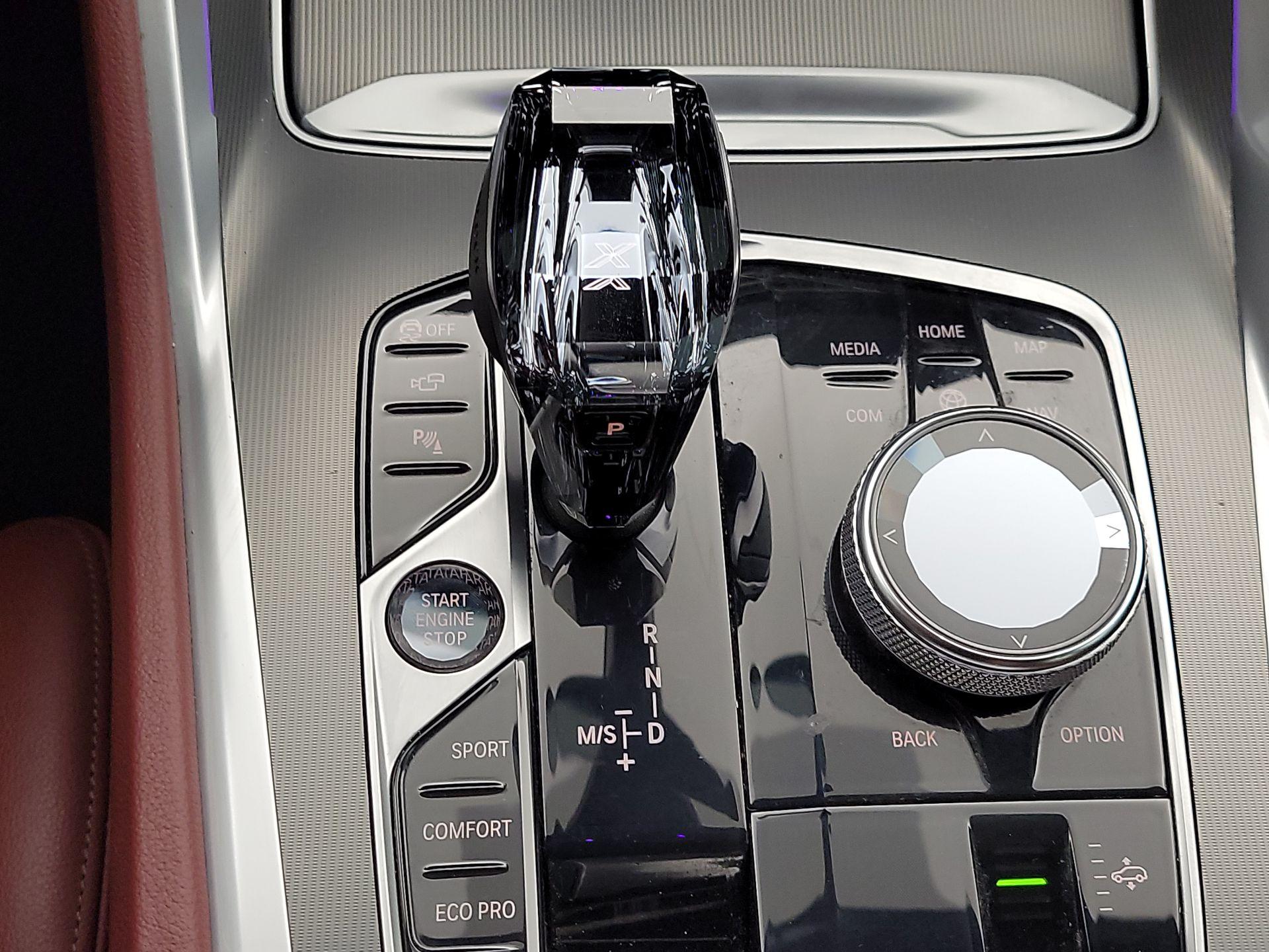 Thumbnail: 2021 BMW X6 - 18